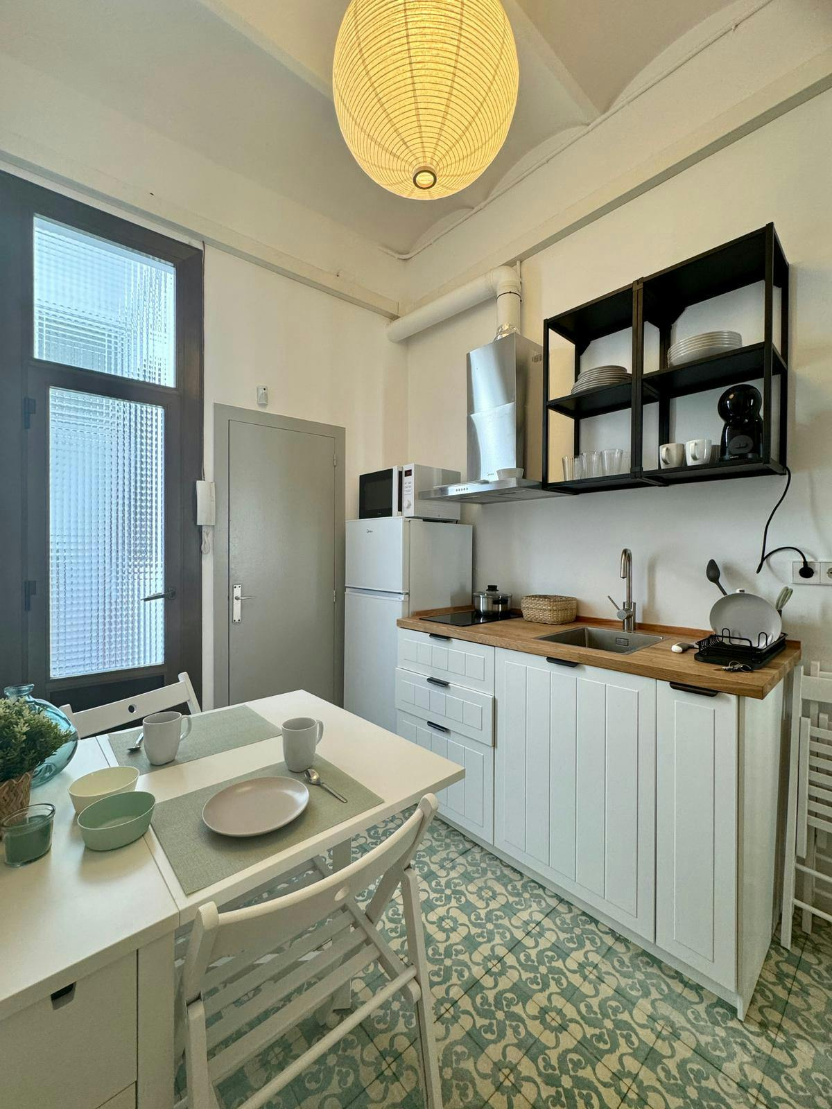 Apartment for rent for €875 per month in Mataró, Carrer de Cuba