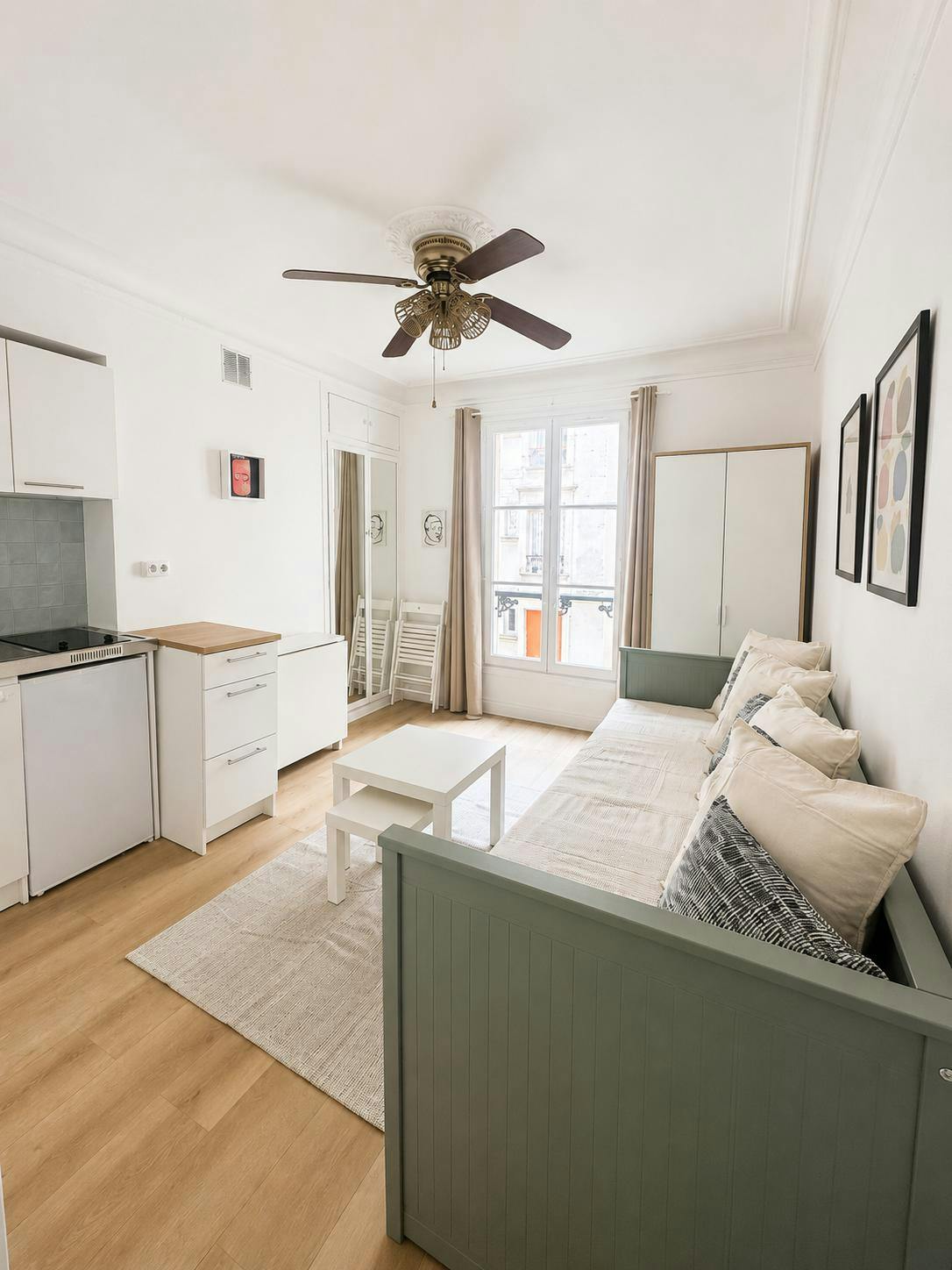 Estudio  en alquiler por 1100 € al mes en Paris, Rue Simart