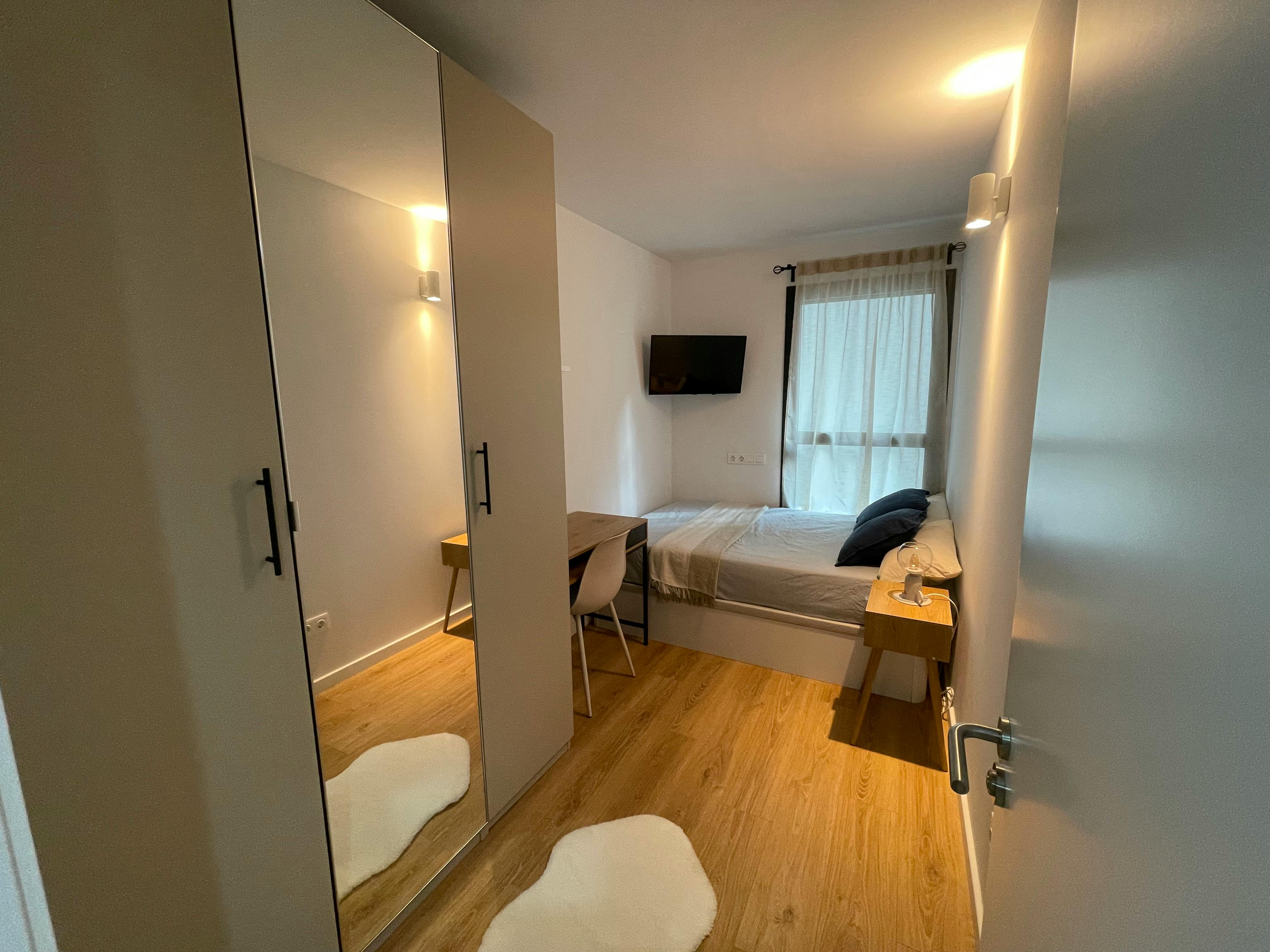 Carrer de la Independència, L'Hospitalet de Llobregat preview