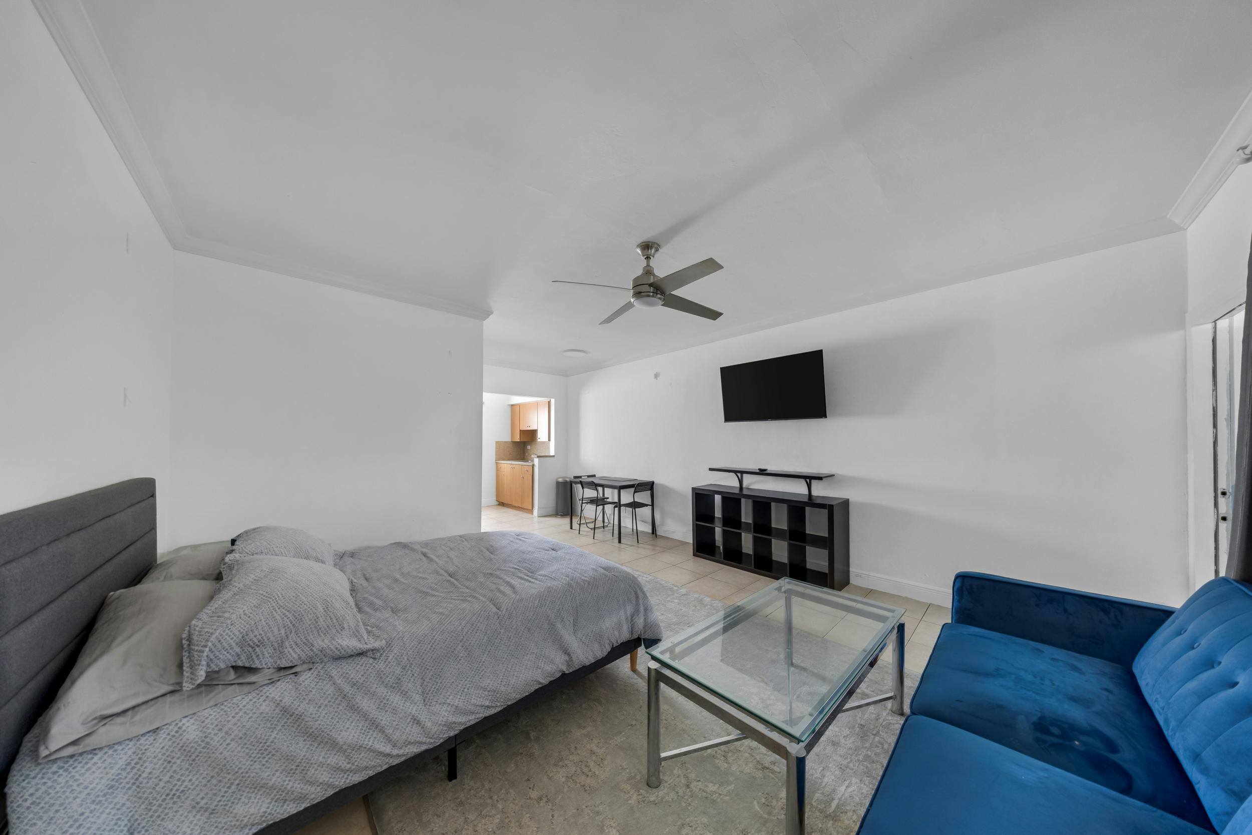 Studio à louer pour 1 470 €/mois à Miami Beach, Abbott Avenue