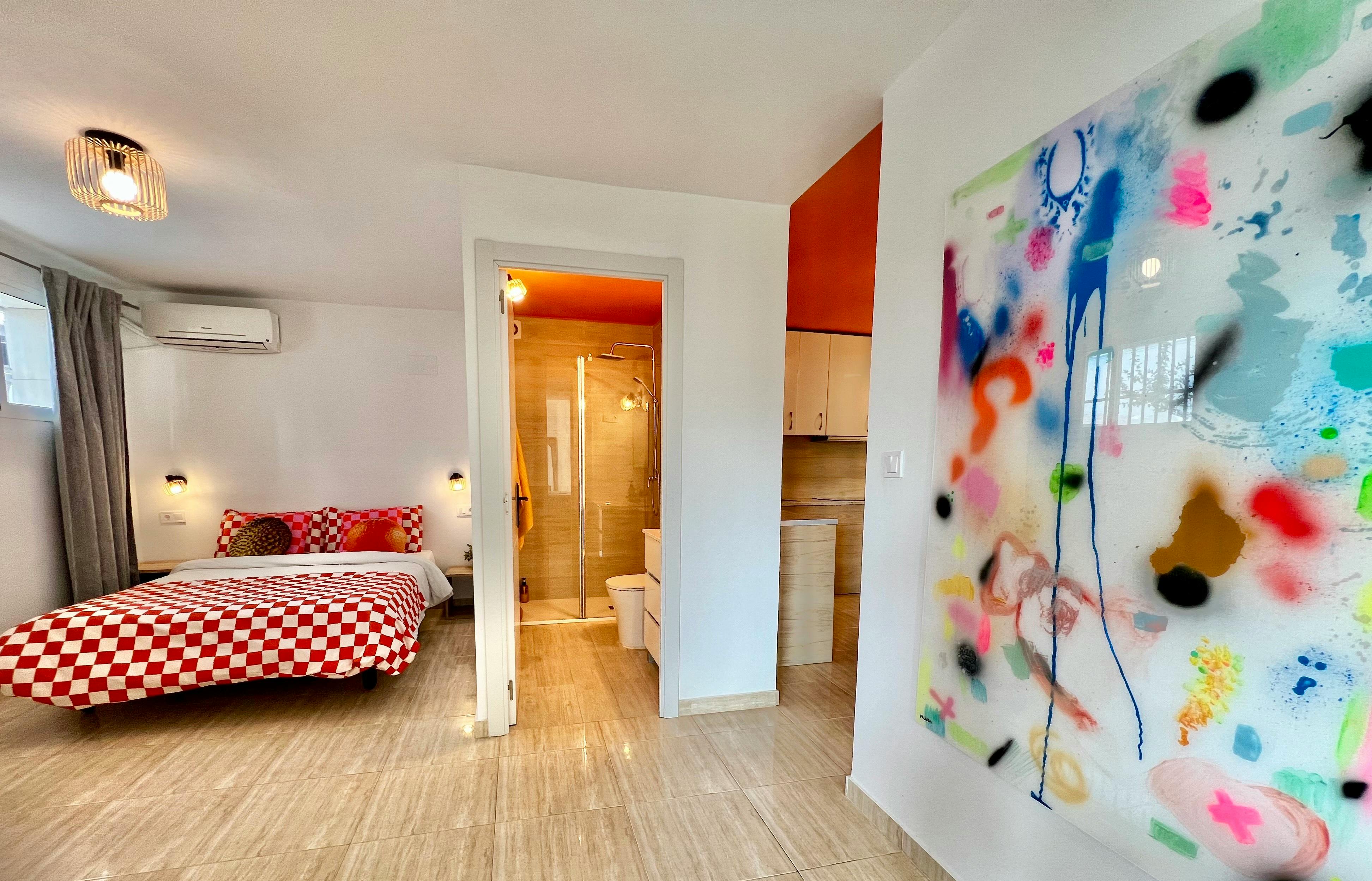 Haus zu mieten für 920 € pro Monat in Alicante, Calle Semilla