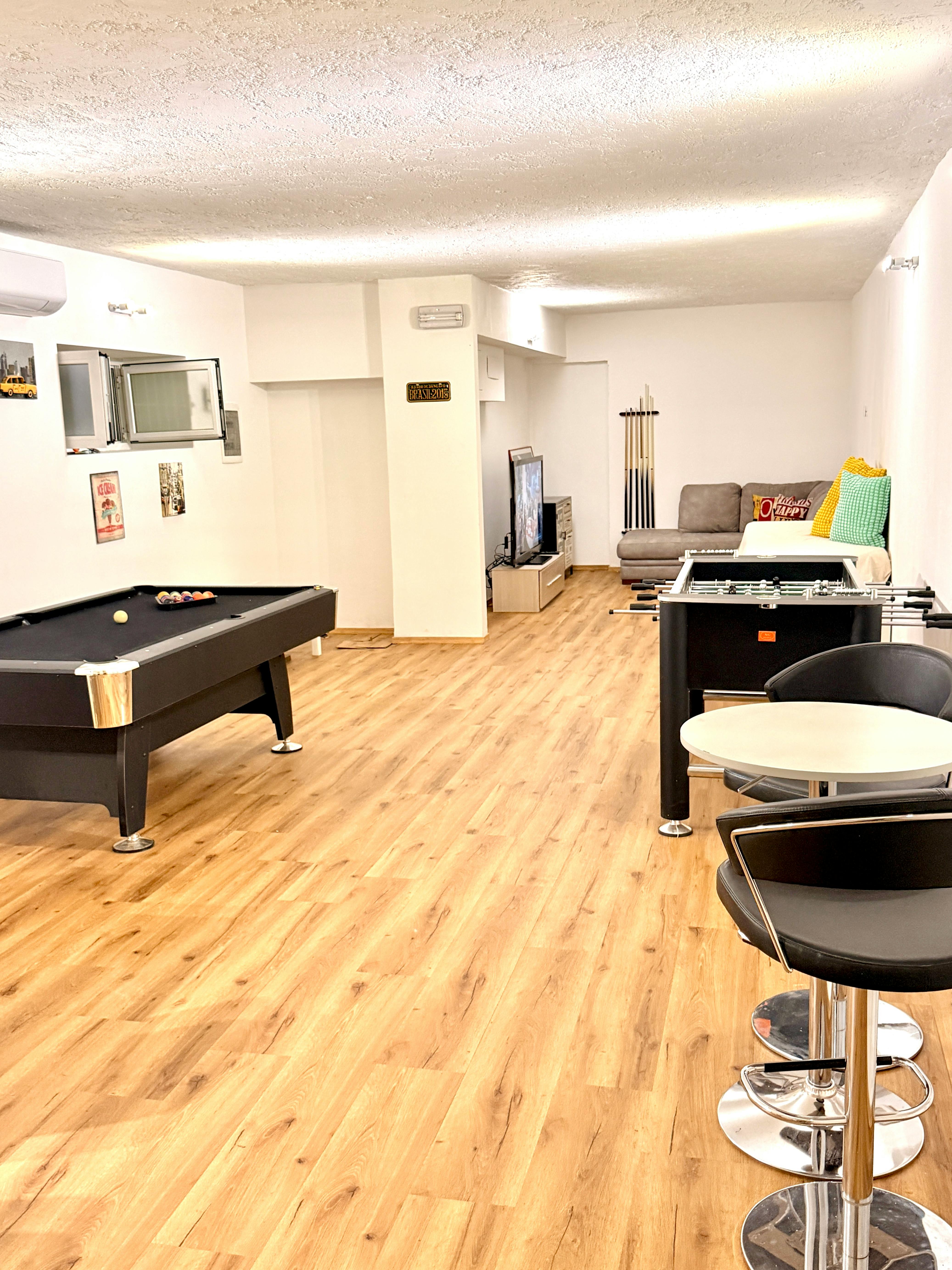 Viale Coni Zugna, Milan preview