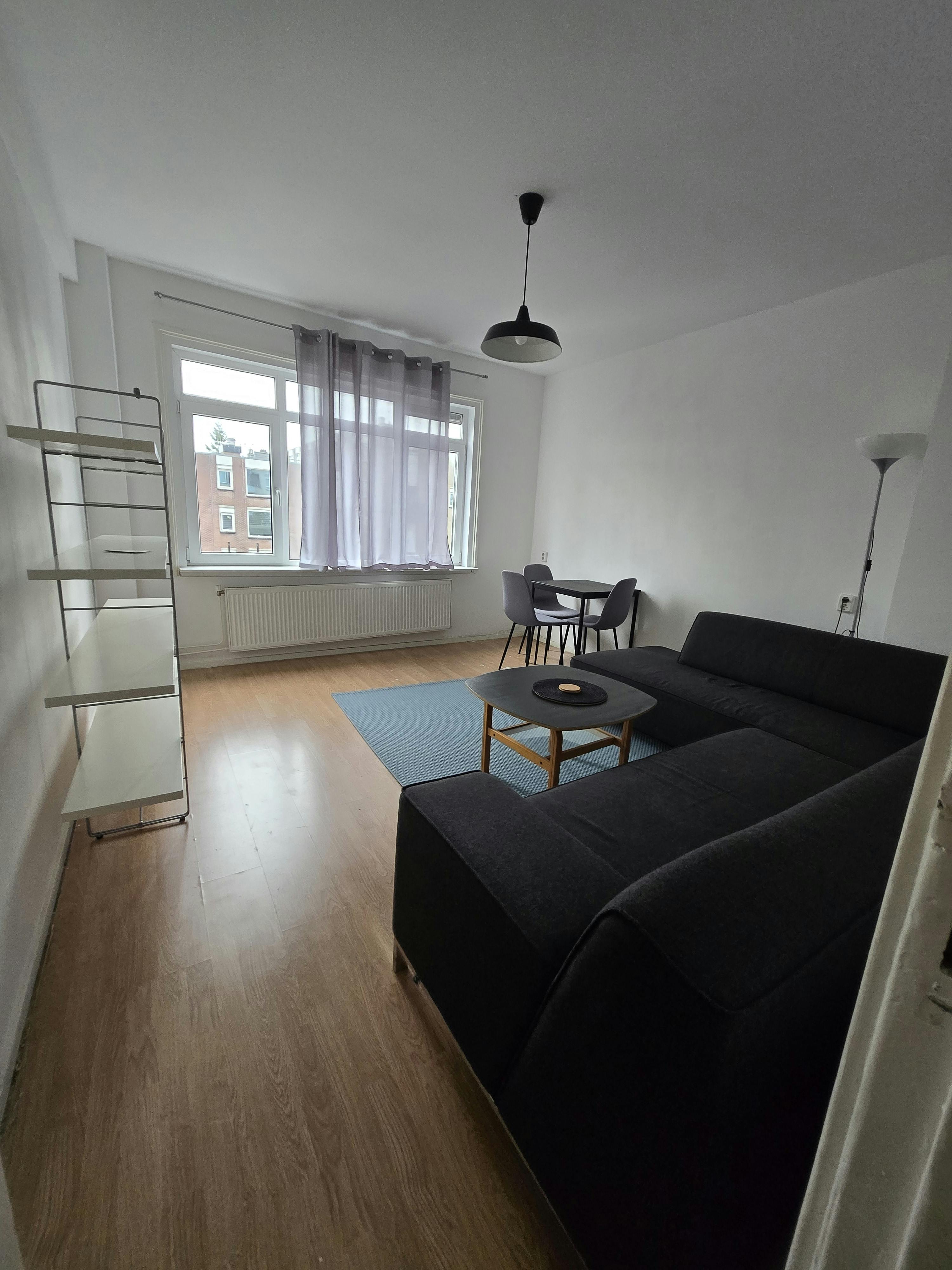 公寓 正在以 €1,350 的月租出租，其位于 Rotterdam, Scheveningsestraat