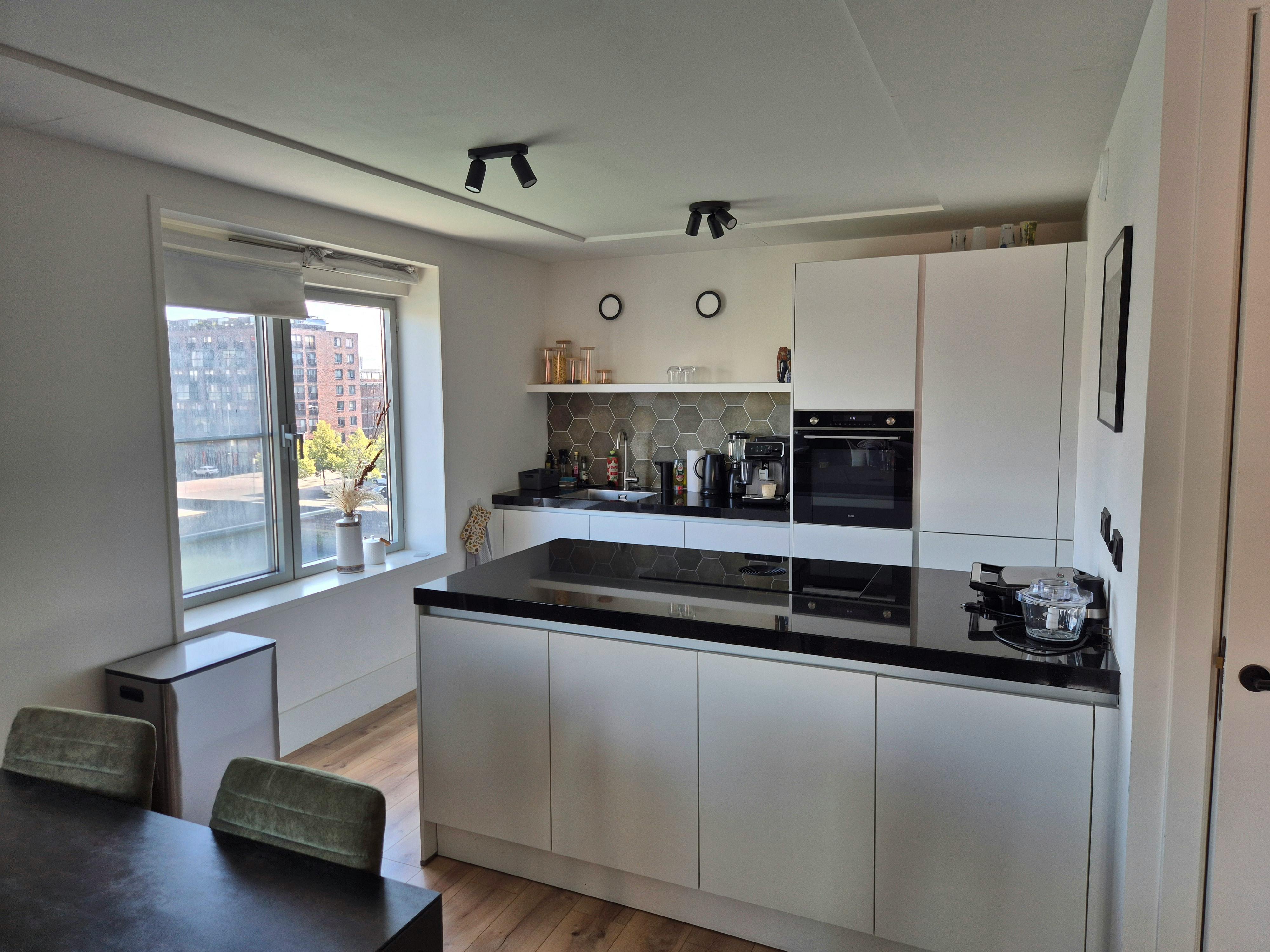 2-Bedroom Apartment in Willem Molenbroekplein, Rotterdam (1739317) ROOM 1