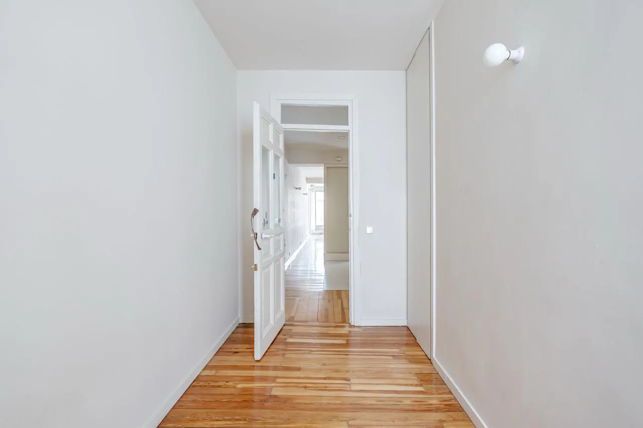 2-Bedroom Apartment in Calle de la Castellana, Madrid (1739426) ROOM 1