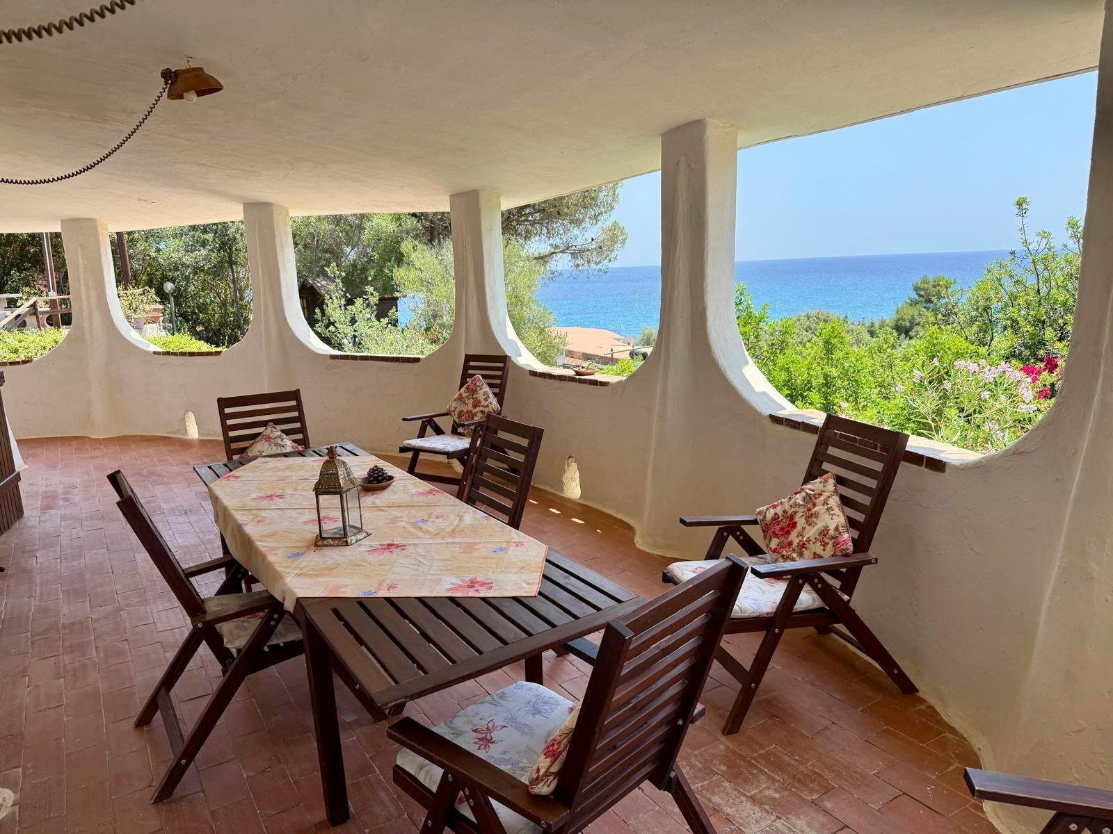 House for rent for €3,200 per month in Cagliari, Via Lattea