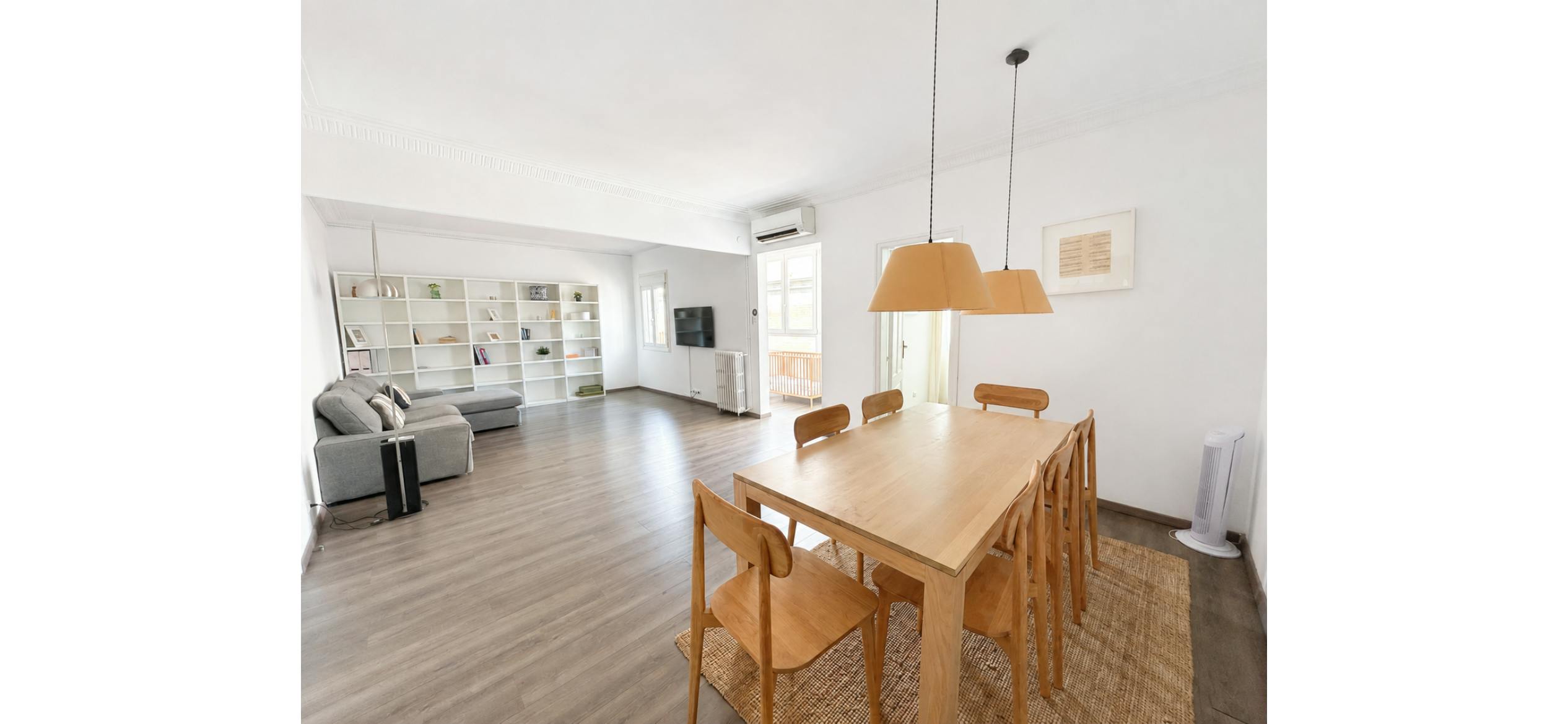 4-Bedroom Apartment in Carrer de Casanova, Barcelona (1739440) ROOM