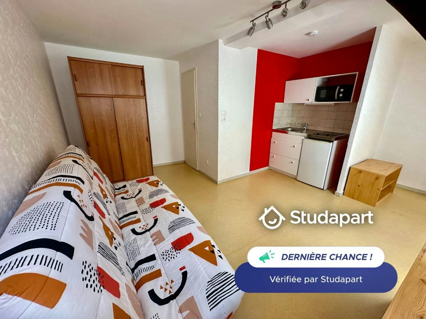 Apartament de închiriat pentru 450 EUR pe lună în Dijon, Rue Jean Jacques Rousseau