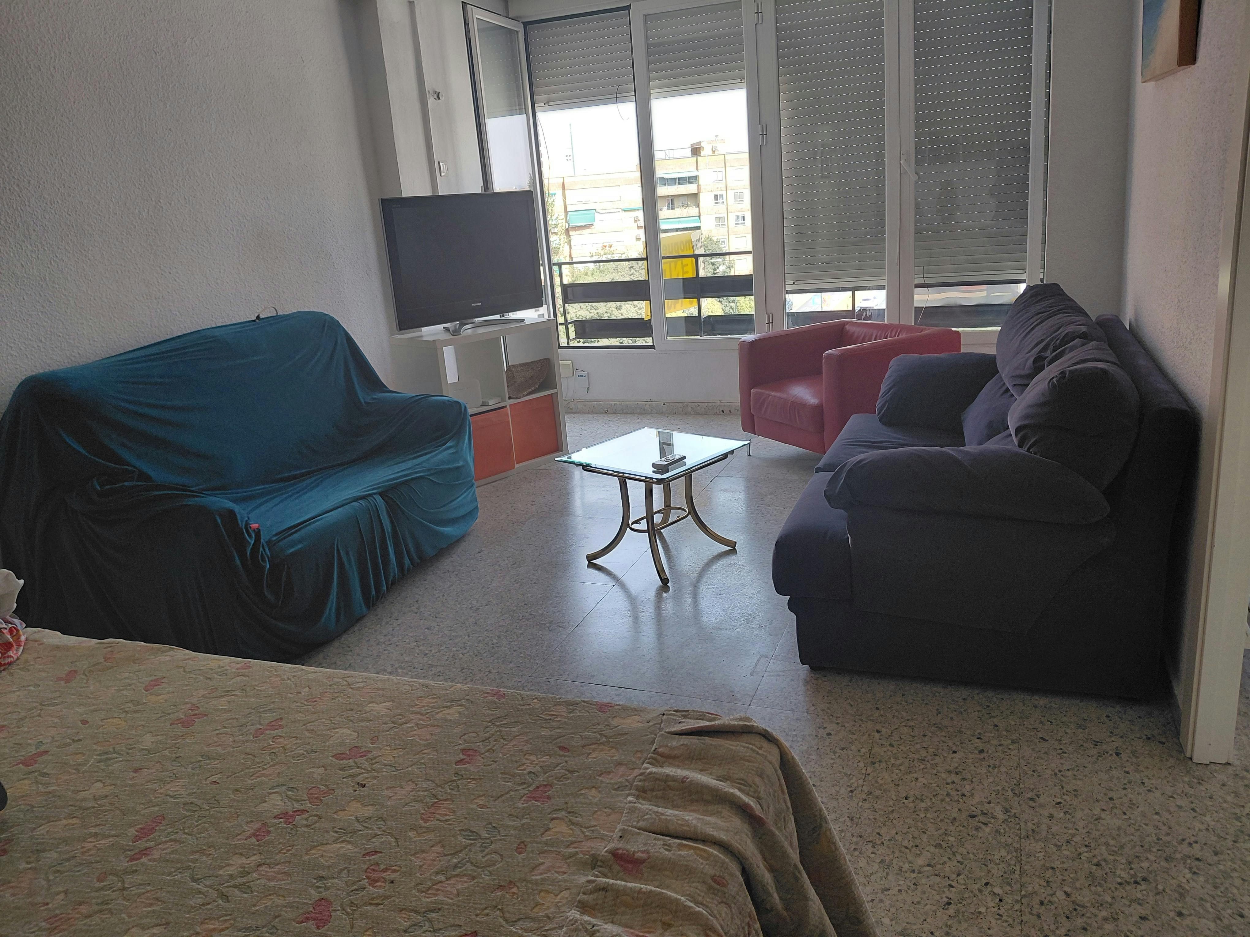 Chambre privée à louer pour 400 €/mois à Granada, Calle Gonzalo Gallas