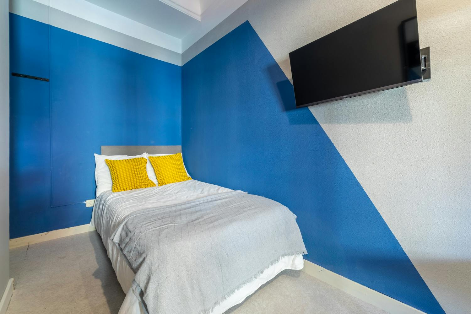 Private room in Calle de Alberto Aguilera, Madrid (1739632) ROOM 3