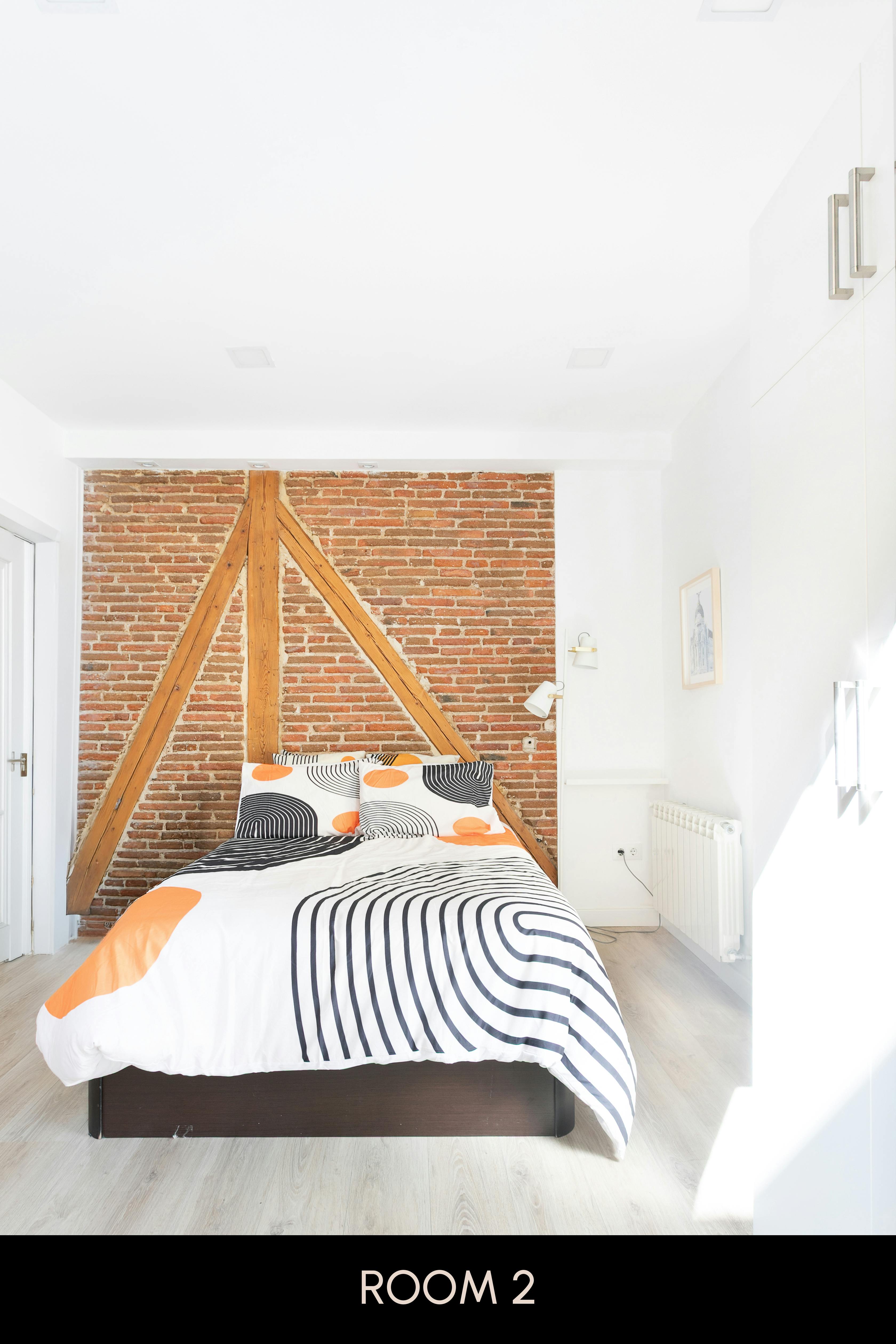 Private room in Calle de la Palma, Madrid (1739662) room image 2