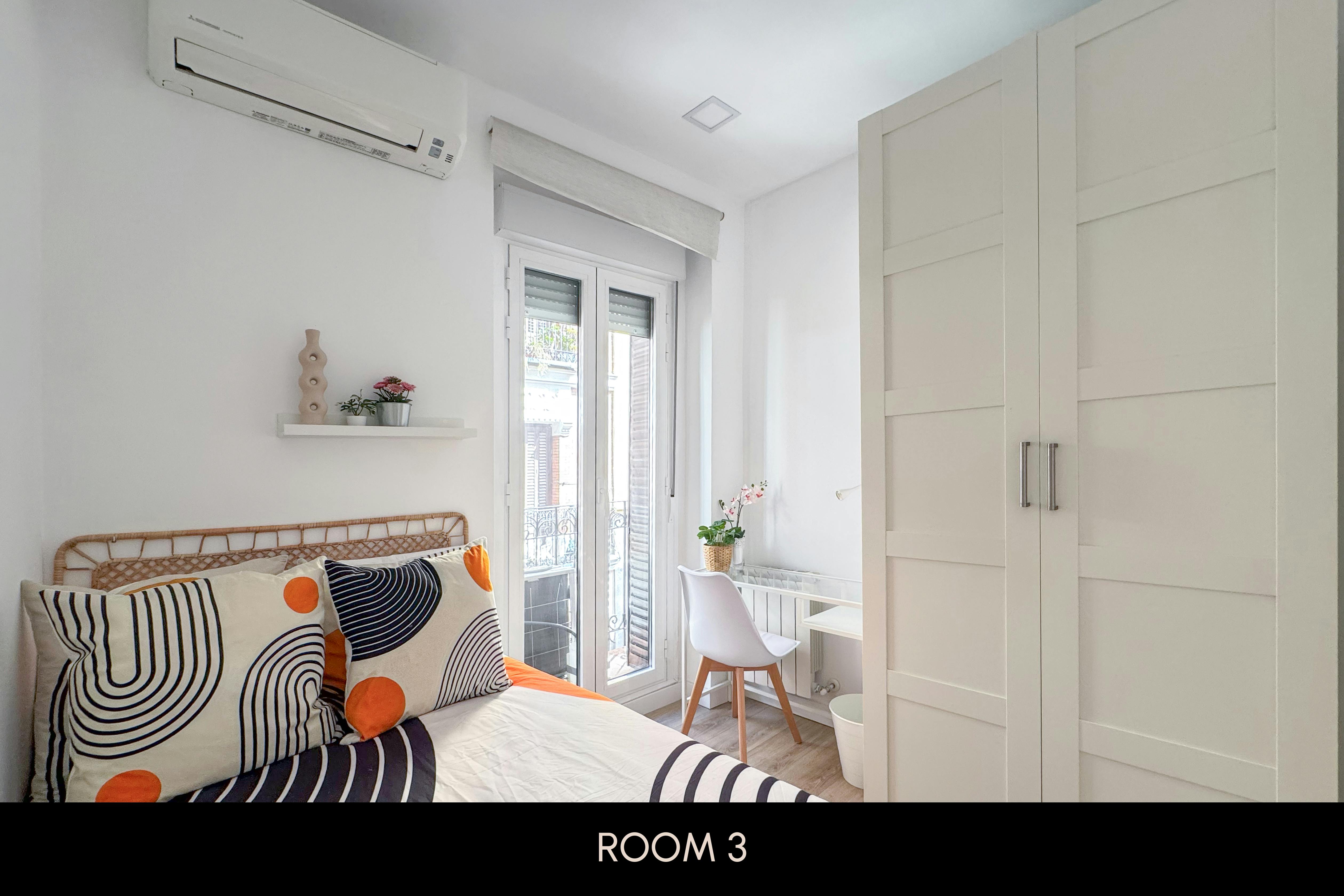 Calle de la Palma, Madrid preview