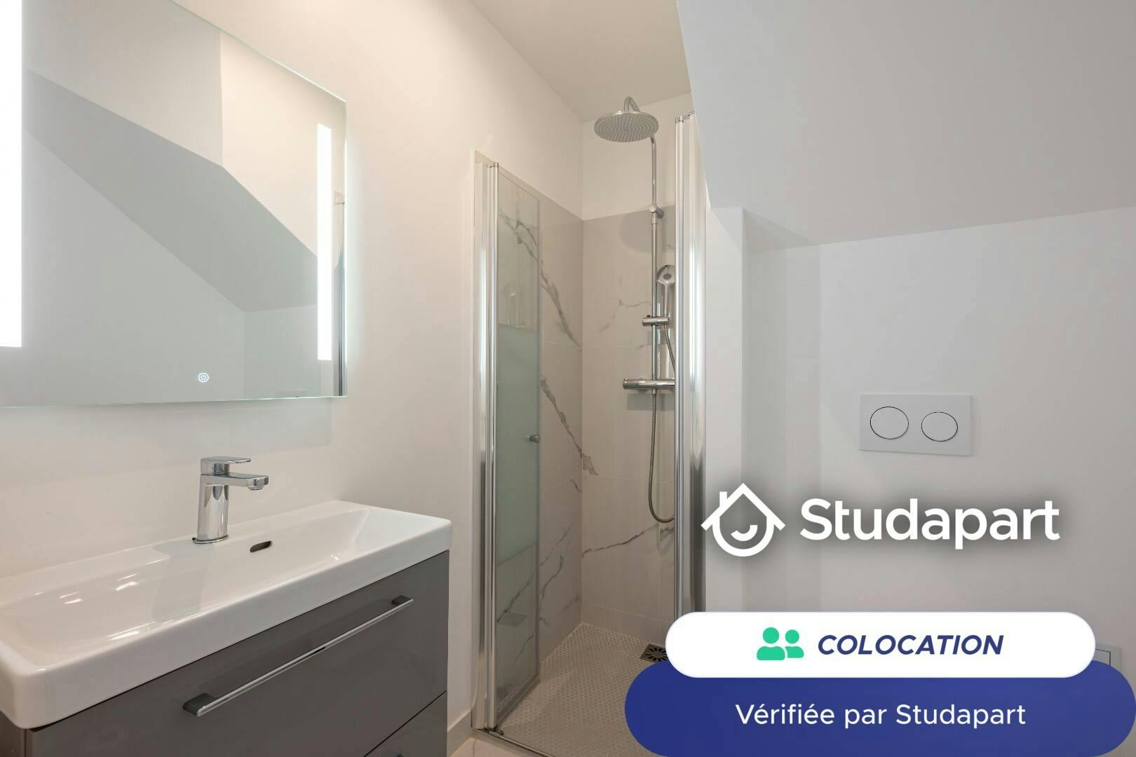 Private room for rent on Rue Marcadet, Paris - Vue 5