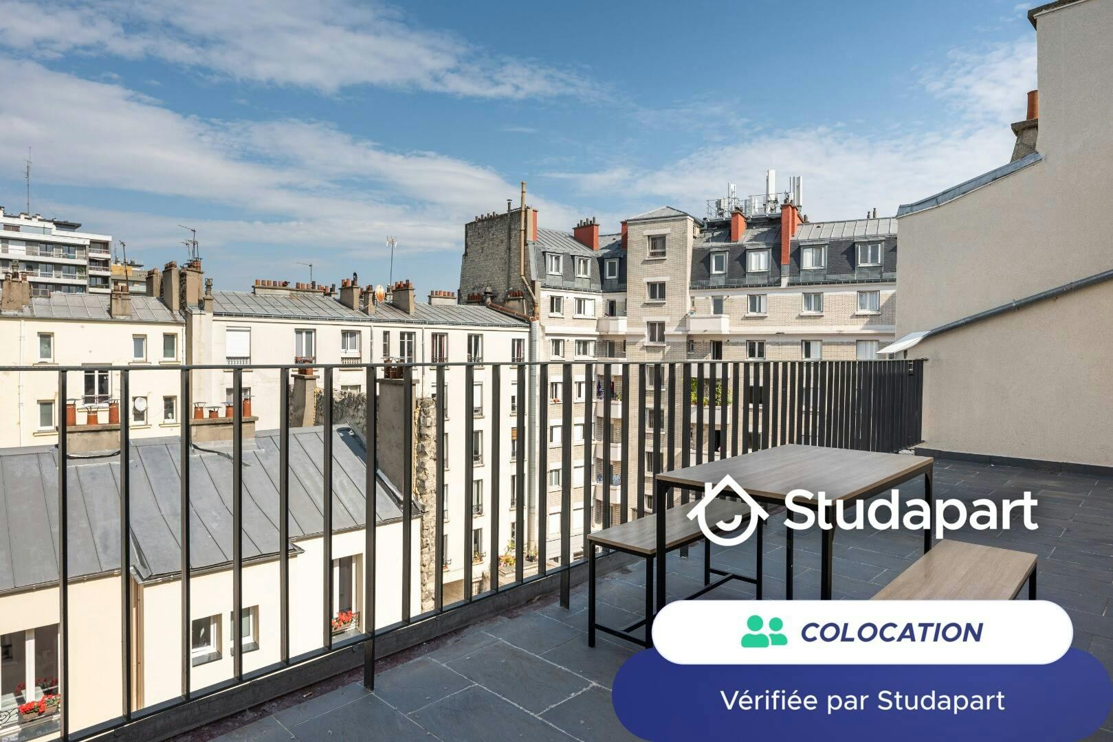 Private room for rent on Rue Marcadet, Paris - Plus