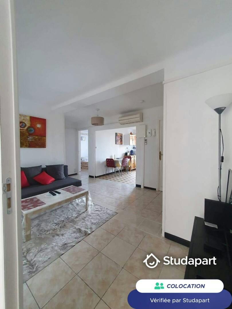 Private room for rent on Rue de Crimée, Marseille - Vue 5