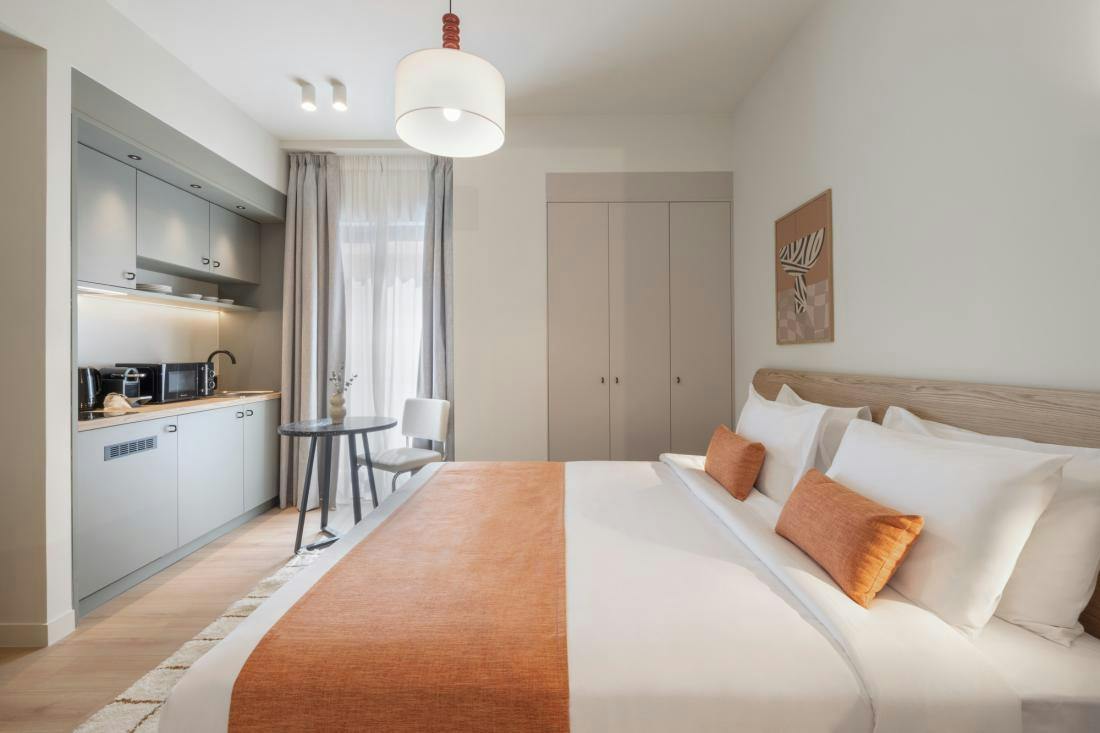 Estudio  en alquiler por 820 € al mes en Pireas, Mpoumpoulinas