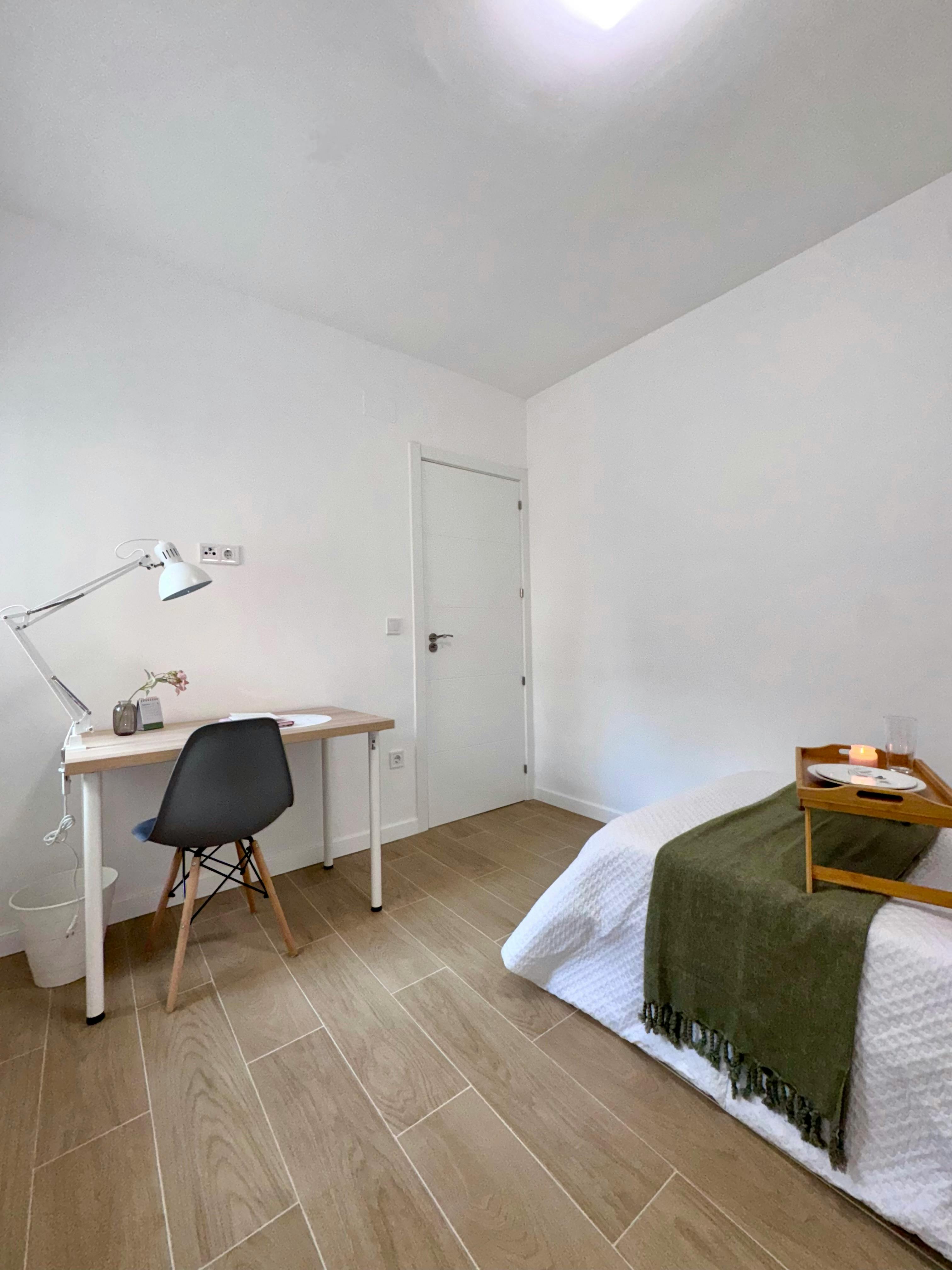 Shared room in Calle de Casalarreina, Madrid (1739751) ROOM 3