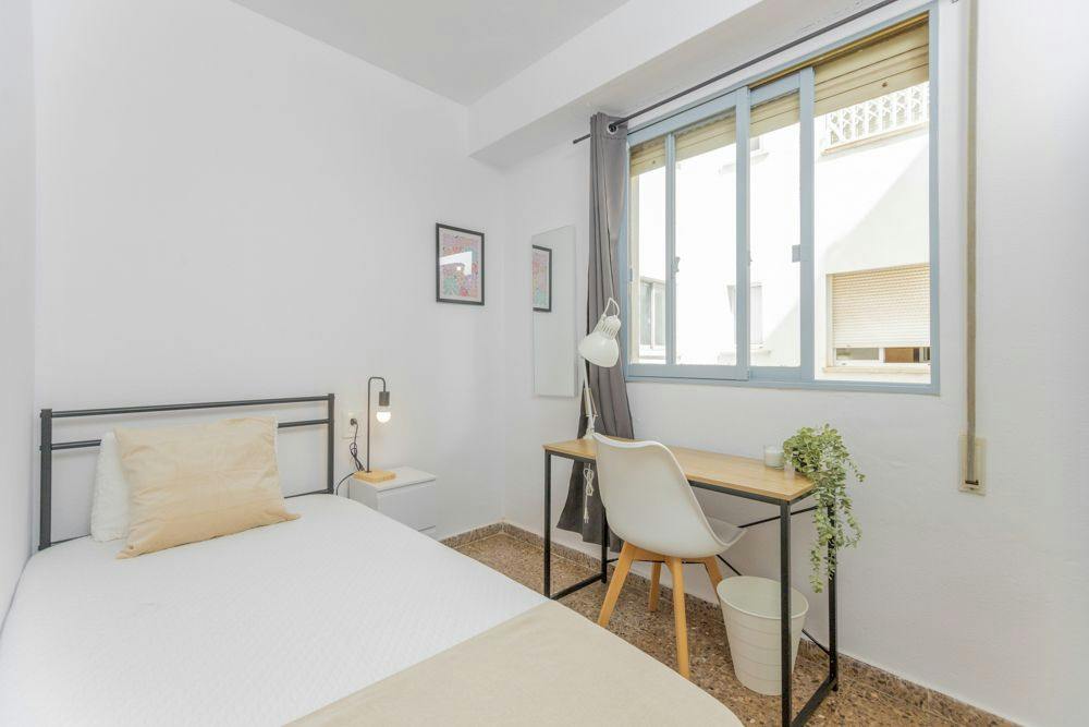 Carrer de l'Escultor Mora Cirujeda, Valencia preview