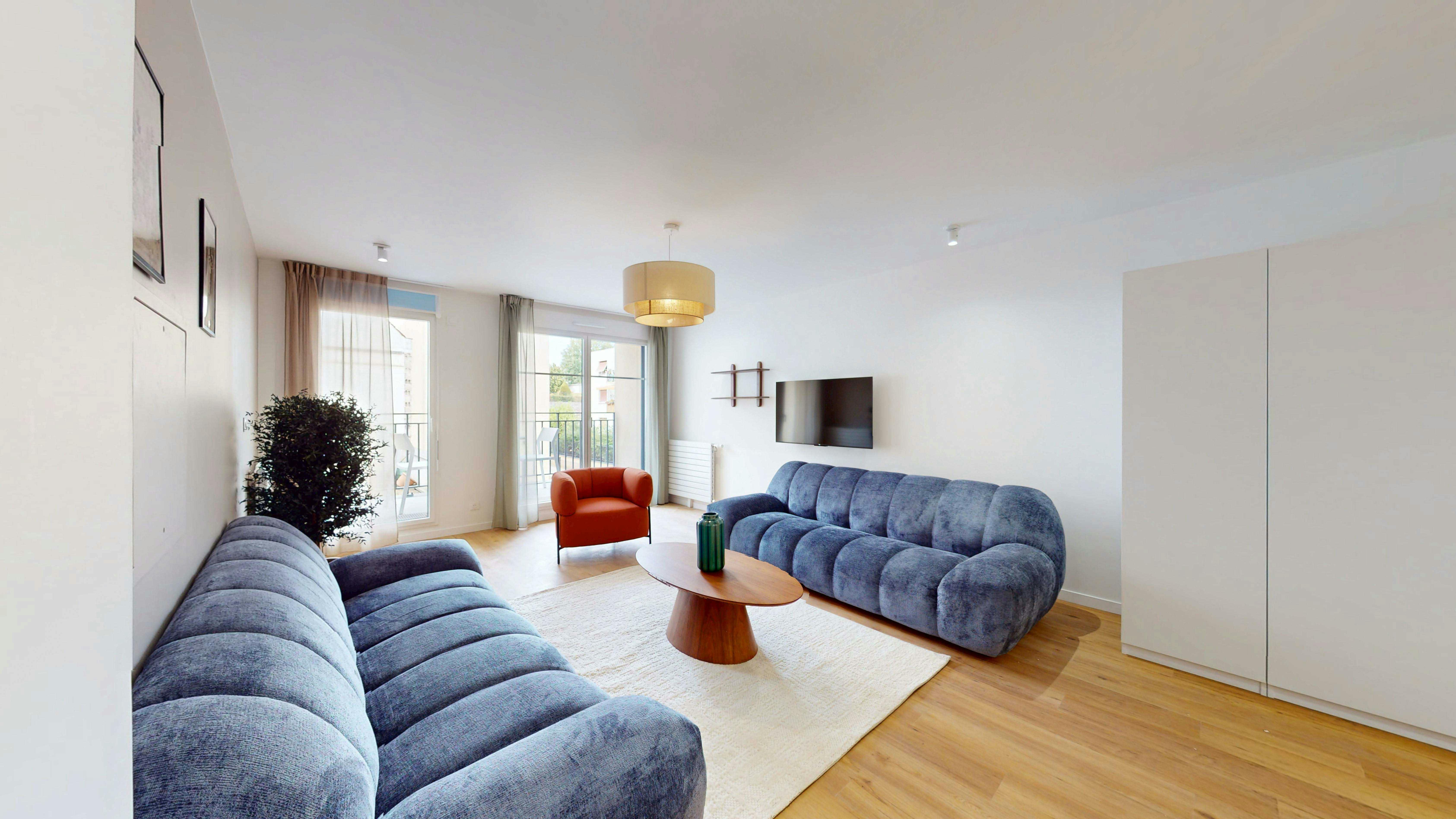 Studio for rent for €1,079 per month in Vanves, Rue Hoche