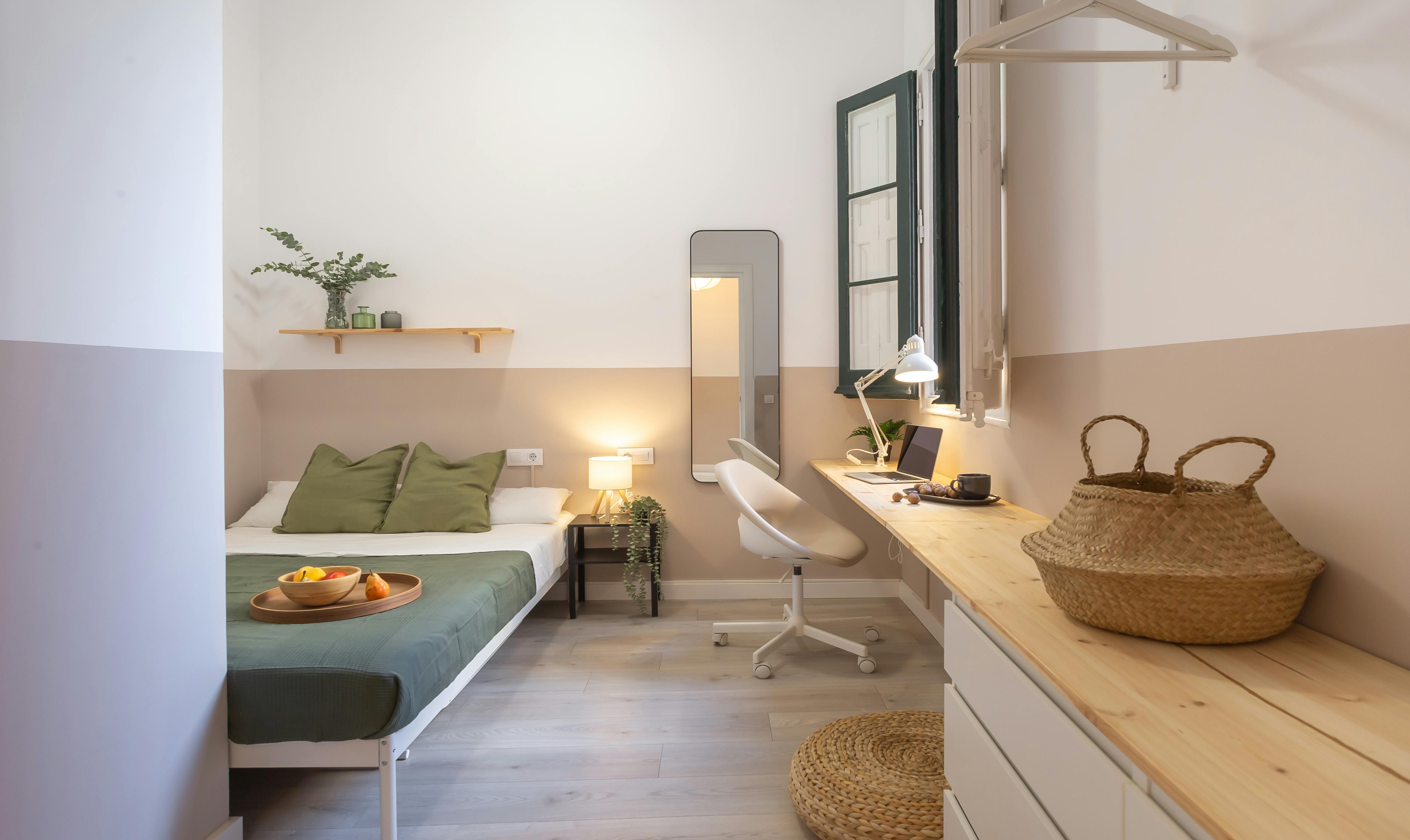 Carrer de Pons i Gallarza, Barcelona preview