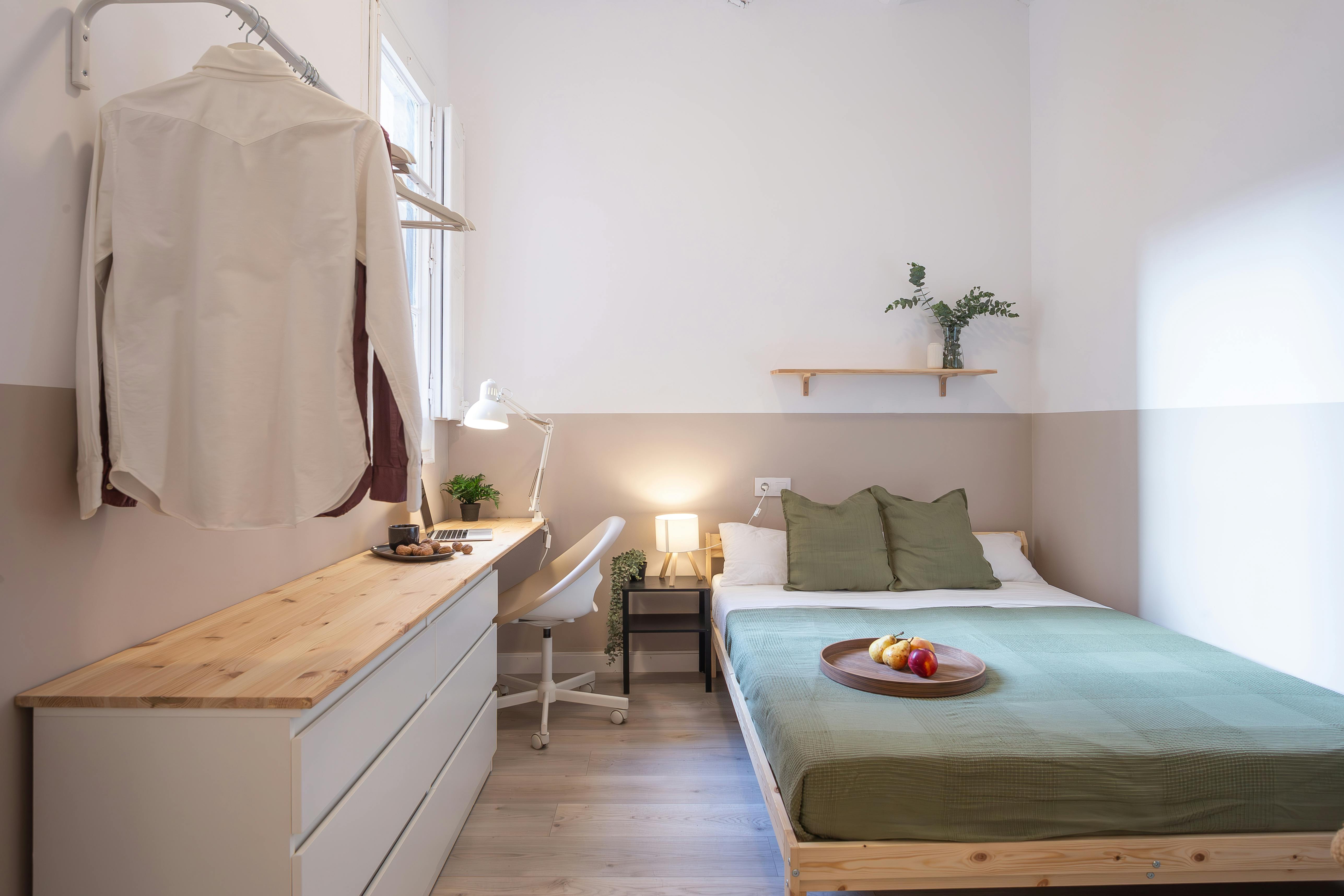 Carrer de Pons i Gallarza, Barcelona preview