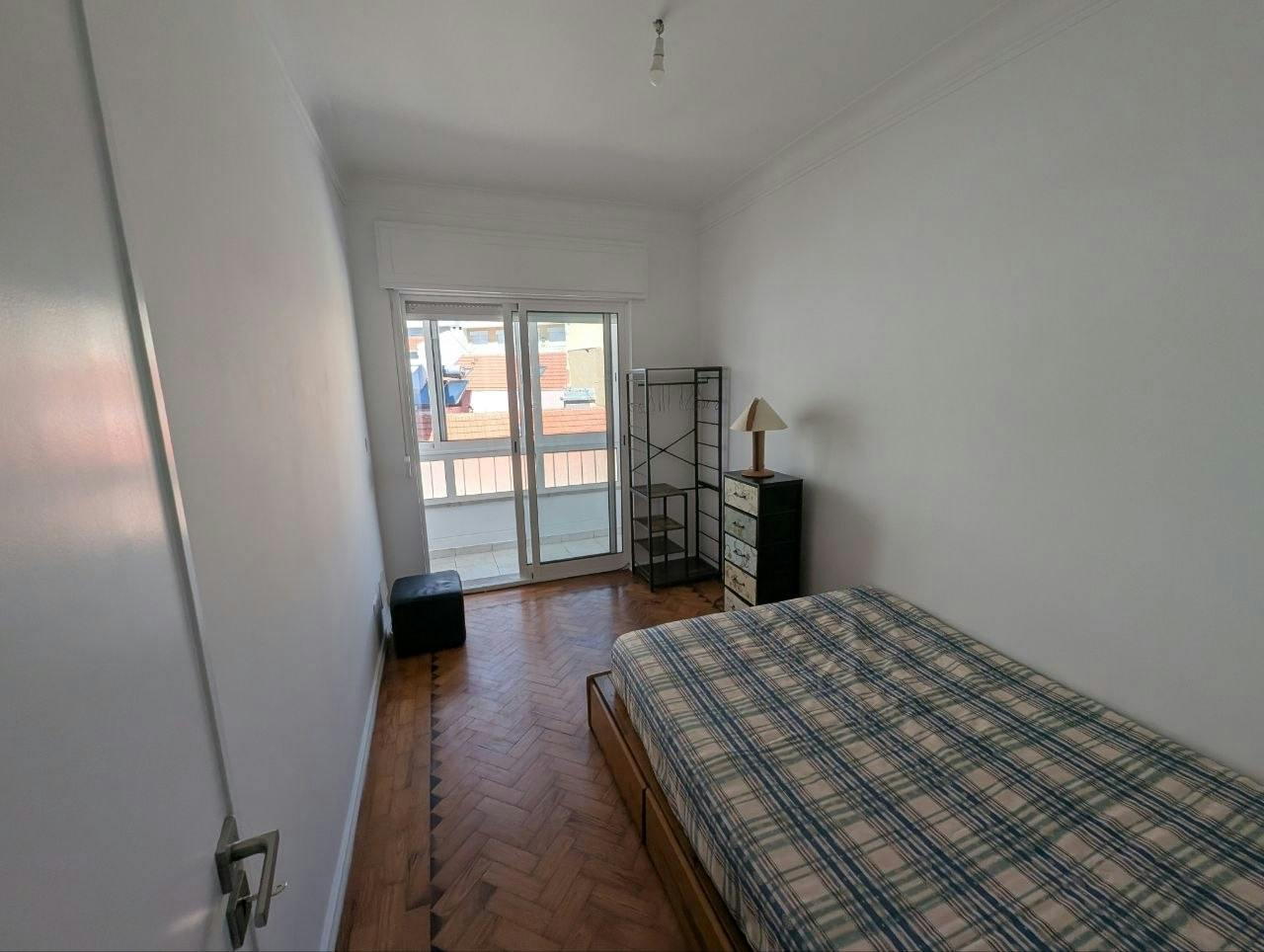 Rua Carlos Reis, Lisbon preview