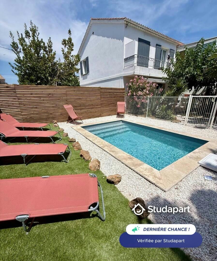 Apartment for rent for €1,350 per month in La Seyne-sur-Mer, Rue Louis Martin Bidoure