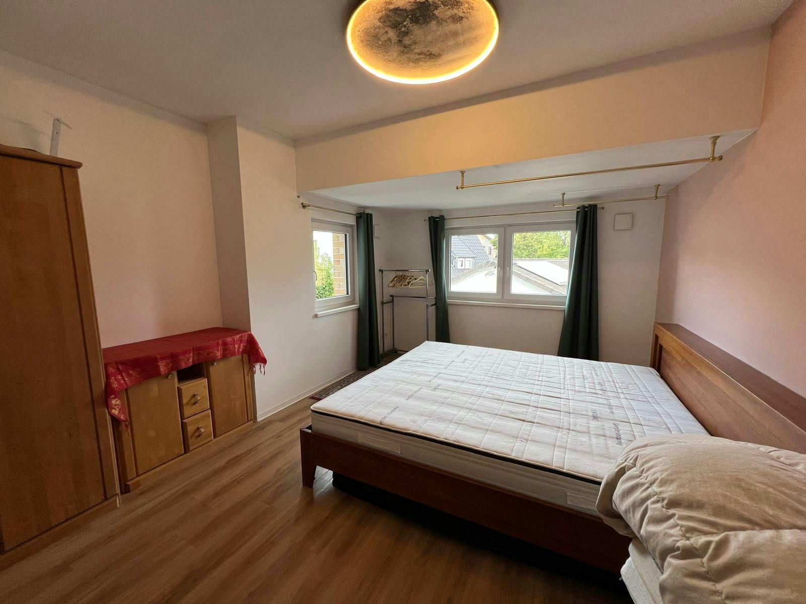 Apartment for rent for €1,150 per month in Rotenburg, Glockengießerstraße