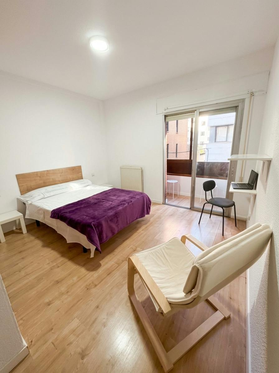 Calle de los Pajaritos, Madrid preview