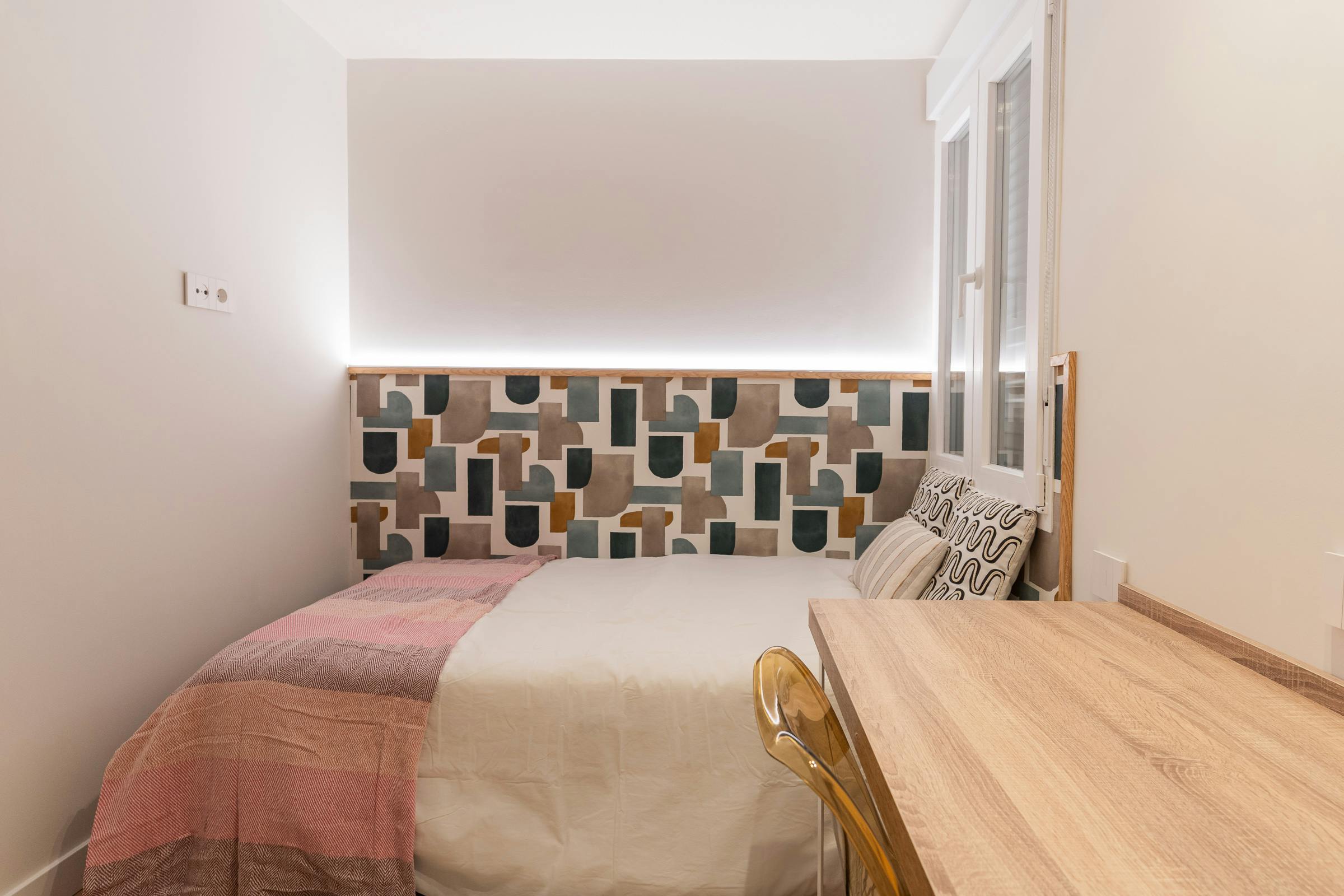 Calle de San Raimundo, Madrid preview