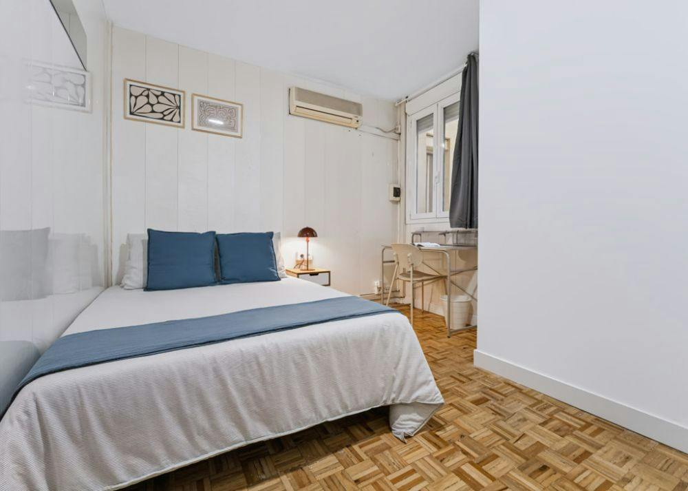 Calle Velázquez, Madrid preview