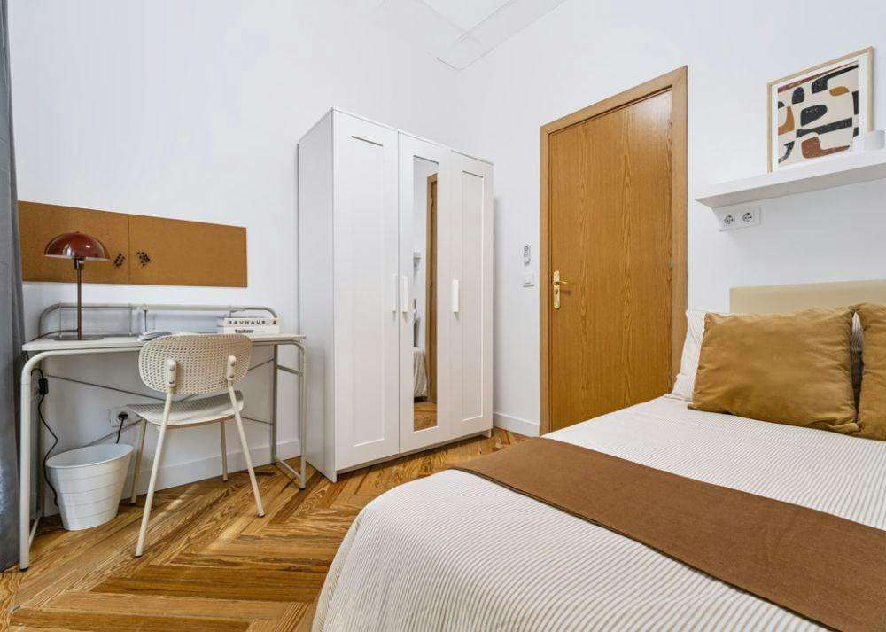 Private room in Calle Velázquez, Madrid (1740336) room image 1