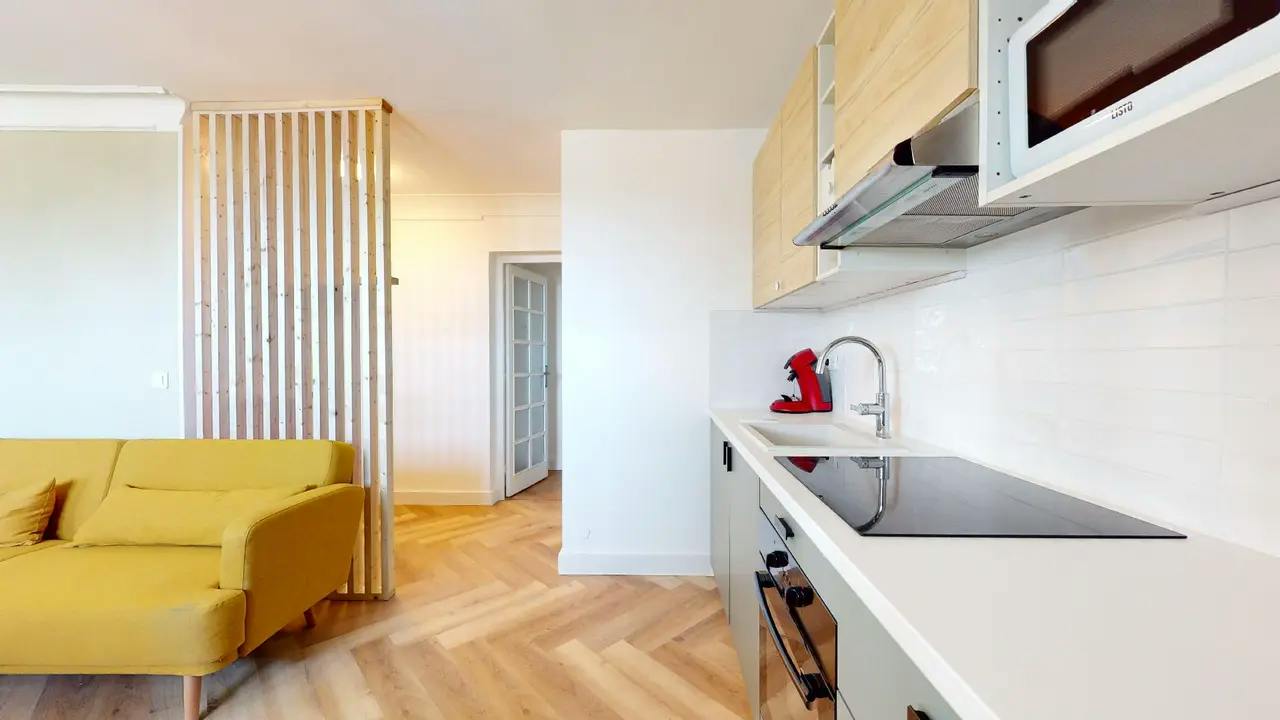 Private room in Rue des Chasseurs, Montpellier (1740344) room image 6