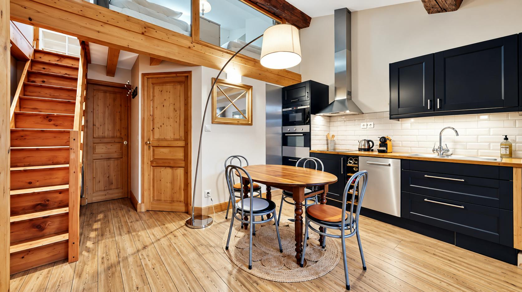 1-Bedroom Apartment in Place Carnot, Lyon (1740356) ROOM 1