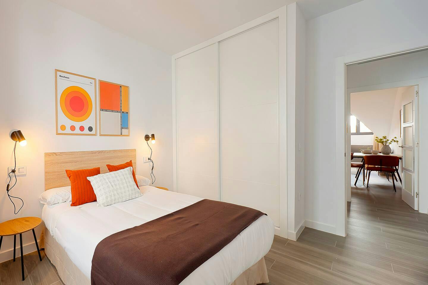 House for rent for €1,000,000 per month in Oviedo, Calle Carpio