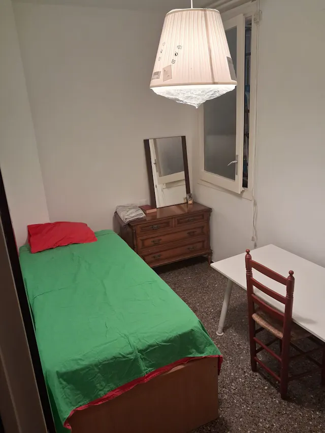 Private room in Carrer de Viladomat, Barcelona (1740514) room image 1