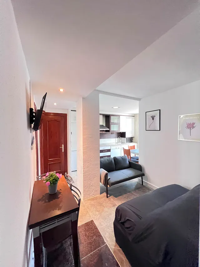7-Bedroom Apartment in Calle de Tomás Zumalacárregui, Zaragoza (1740521) room image 2