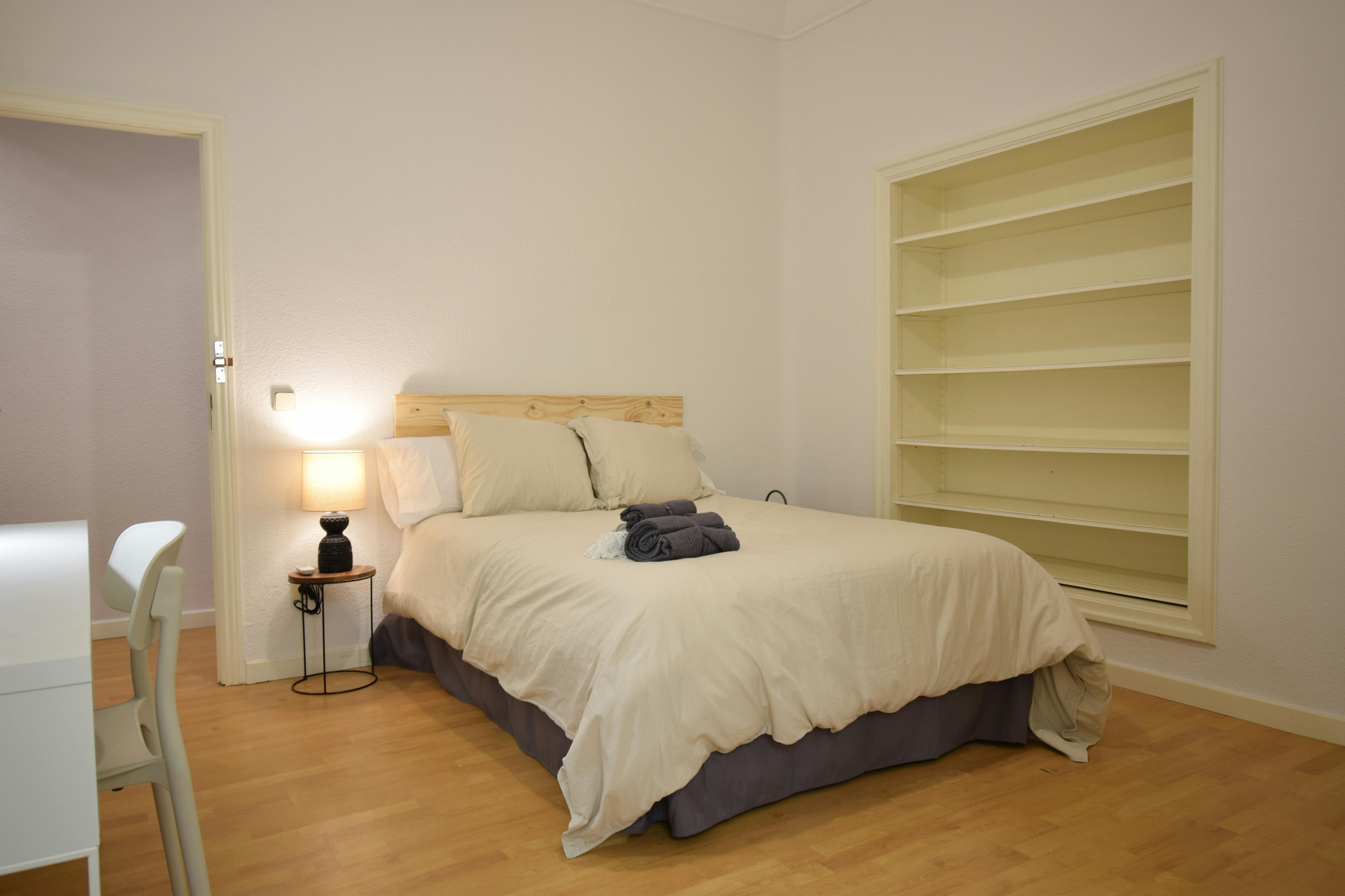 6-Bedroom Apartment in Calle de Espronceda, Madrid (1740554) ROOM 4
