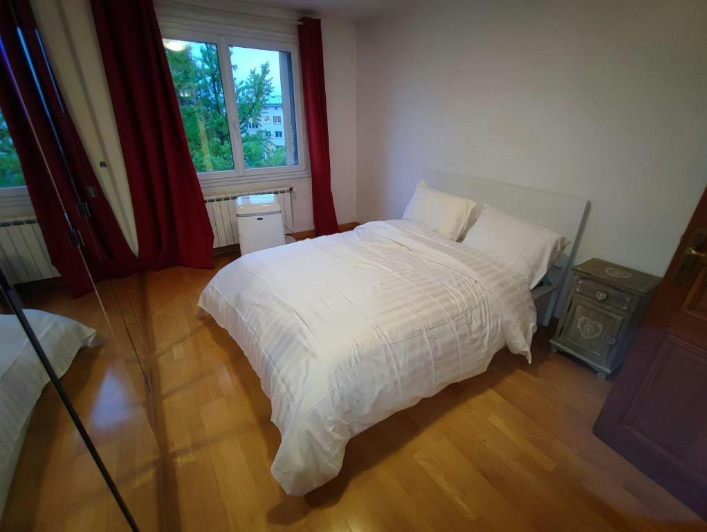 2-Bedroom Apartment in Domaine des Hocquettes, Suresnes (1740787) ROOM 4