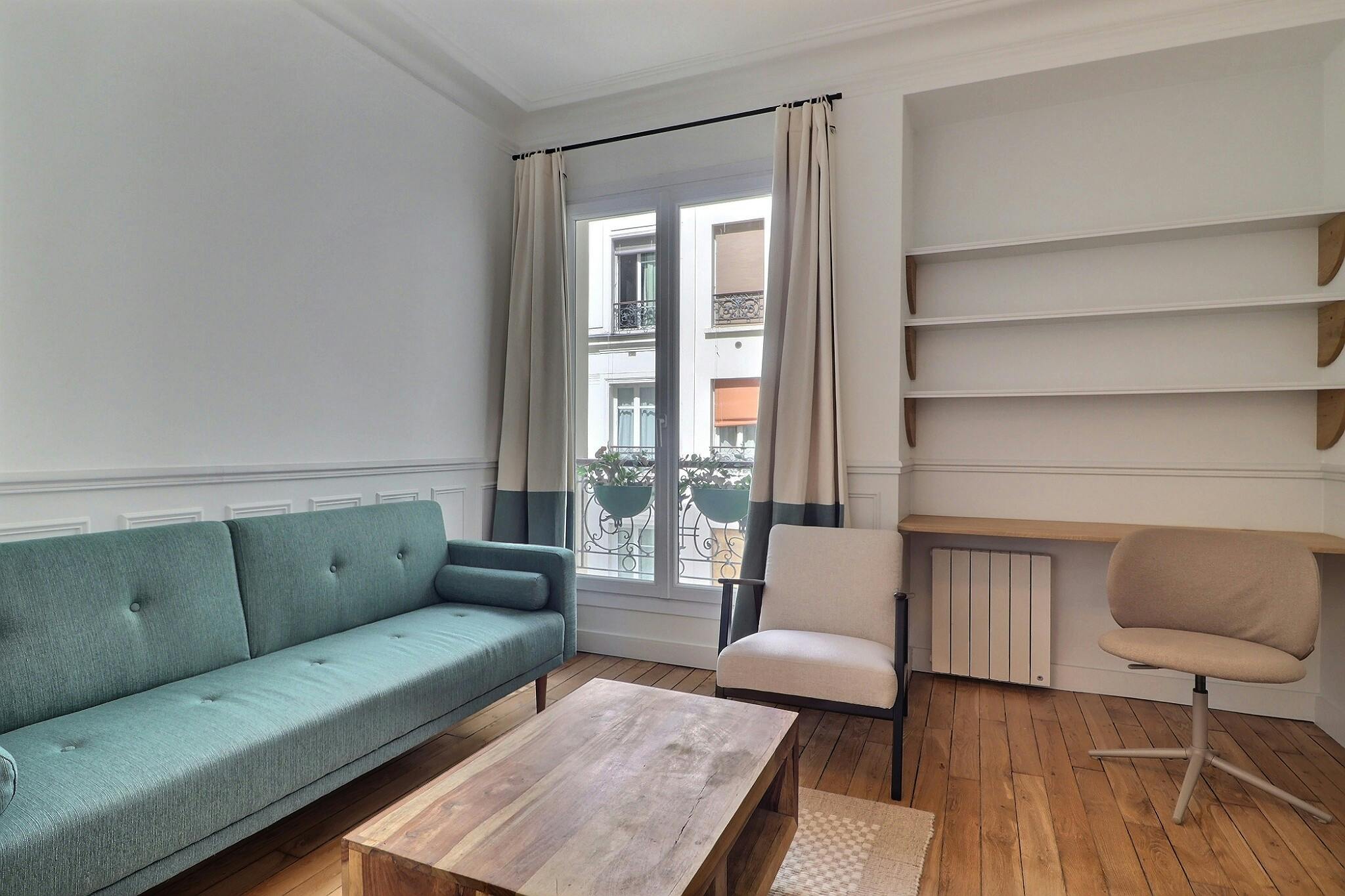 Rue Cardinet, Paris preview