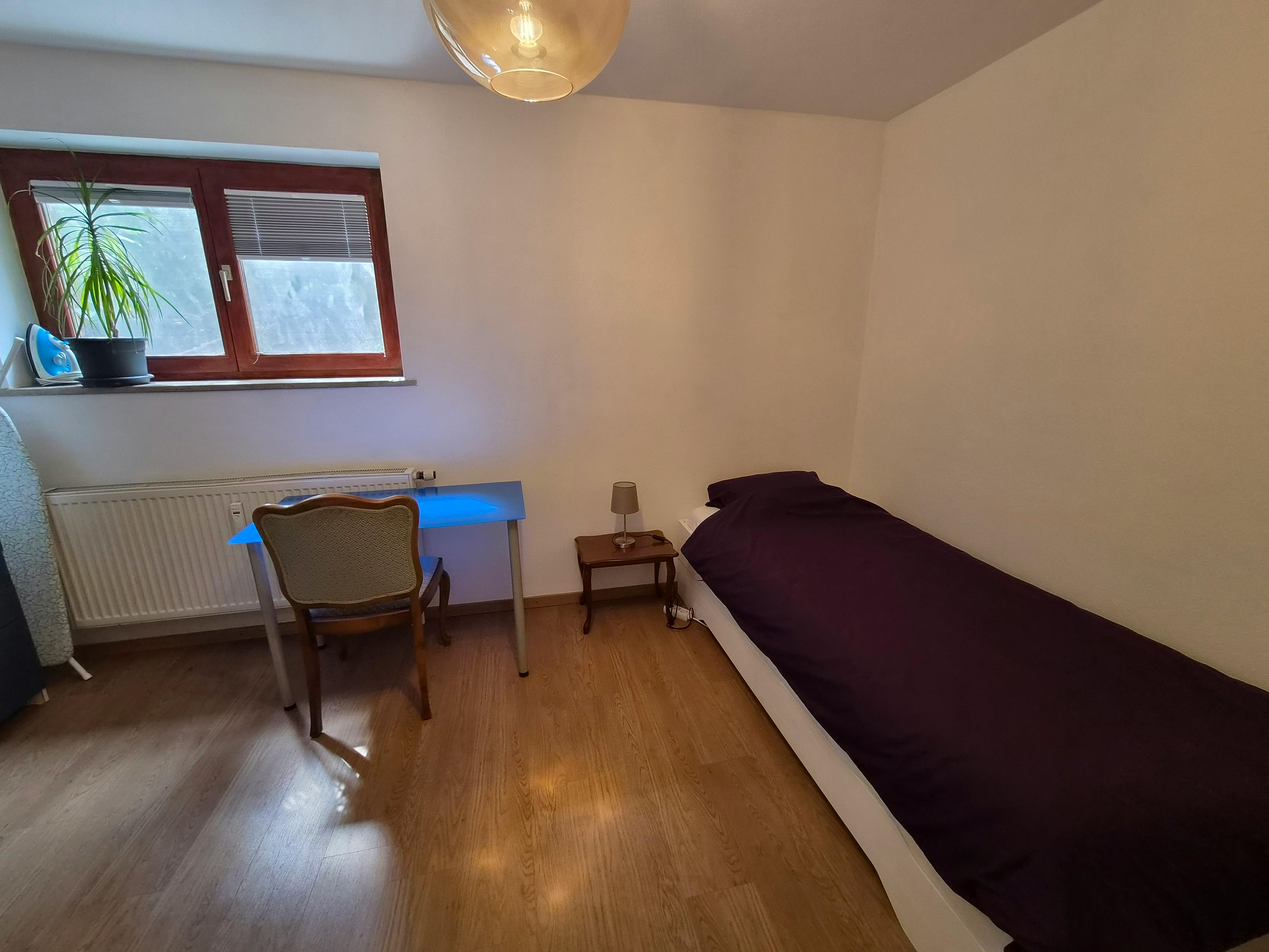 Privé kamer te huur voor € 870 per maand in Vaterstetten, Freundorferstraße