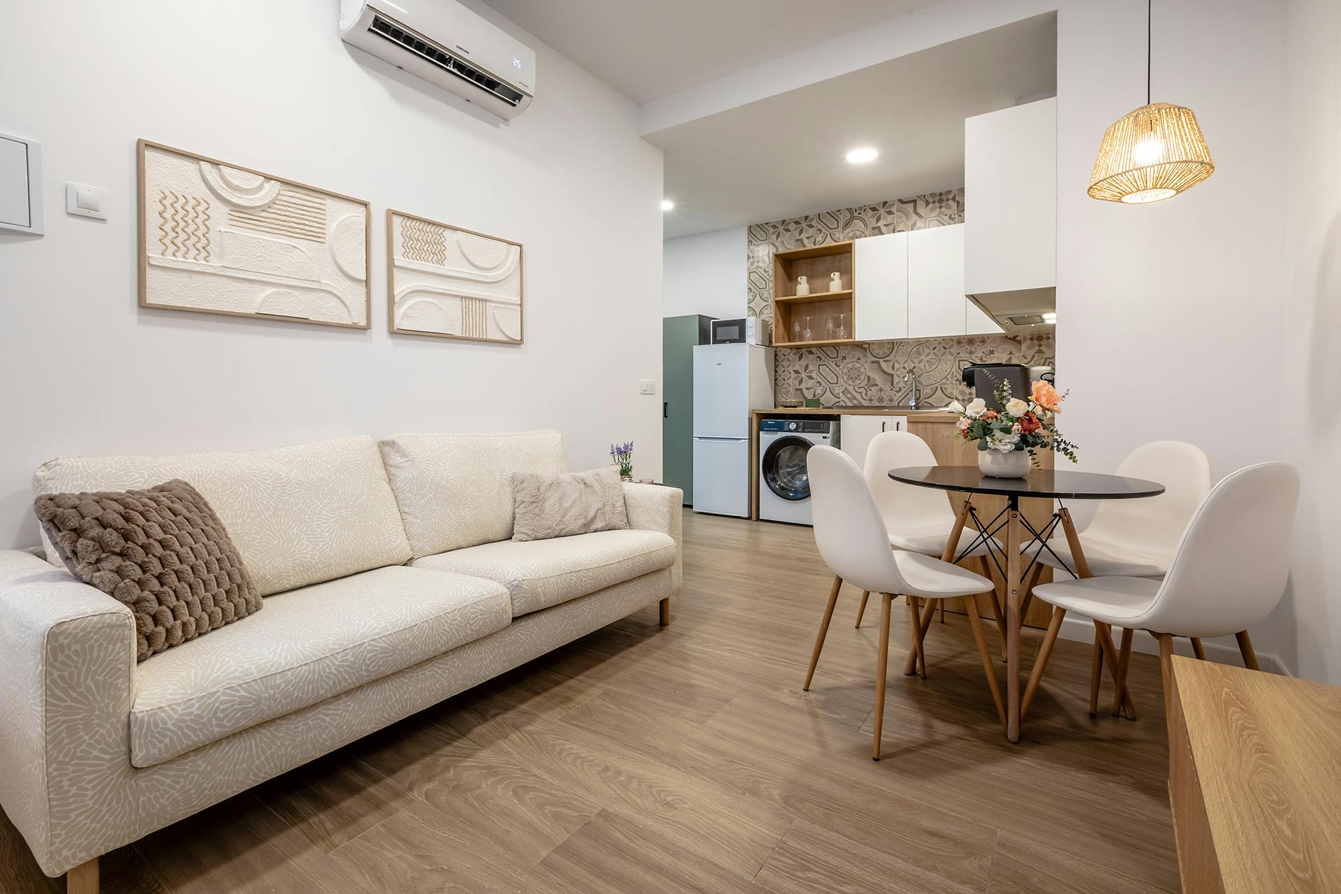 2-Bedroom Apartment in Carrer del Lugre, Valencia (1740863) ROOM