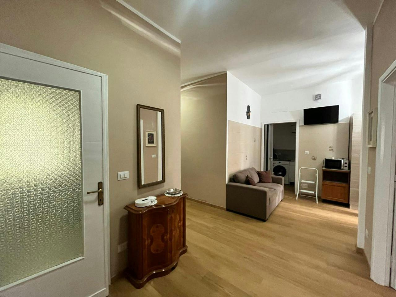 Shared room in Via Pietro Francesco Guala, Turin (1740864) room image 6
