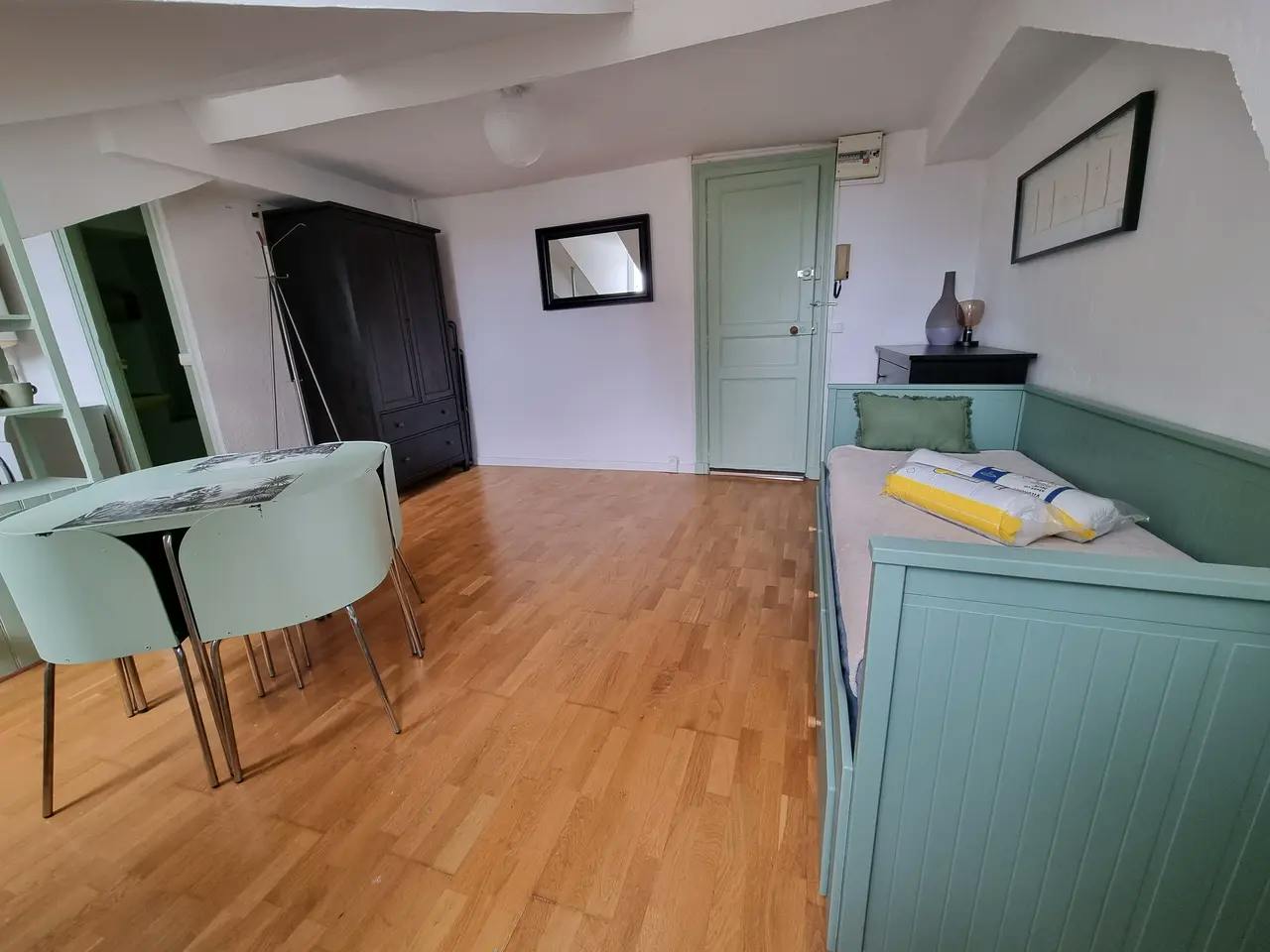 Garsonieră de închiriat pentru 450 EUR pe lună în Pau, Rue Emile Guichenné