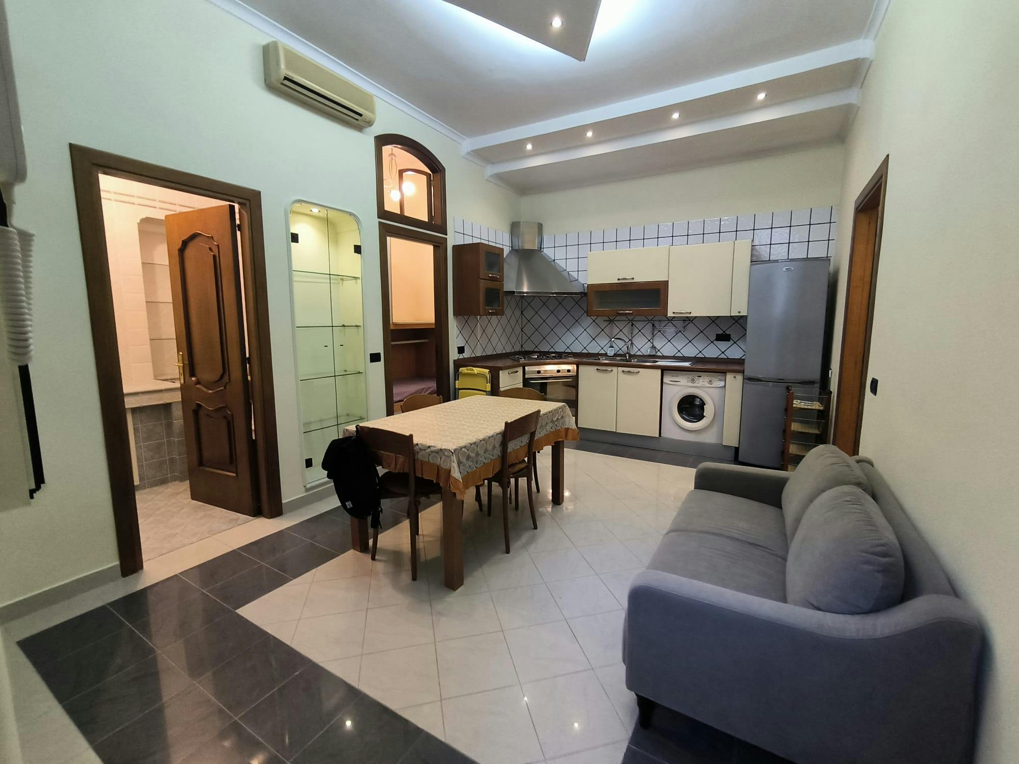 Private room in Via Nilo, Naples (1740893) room image 8