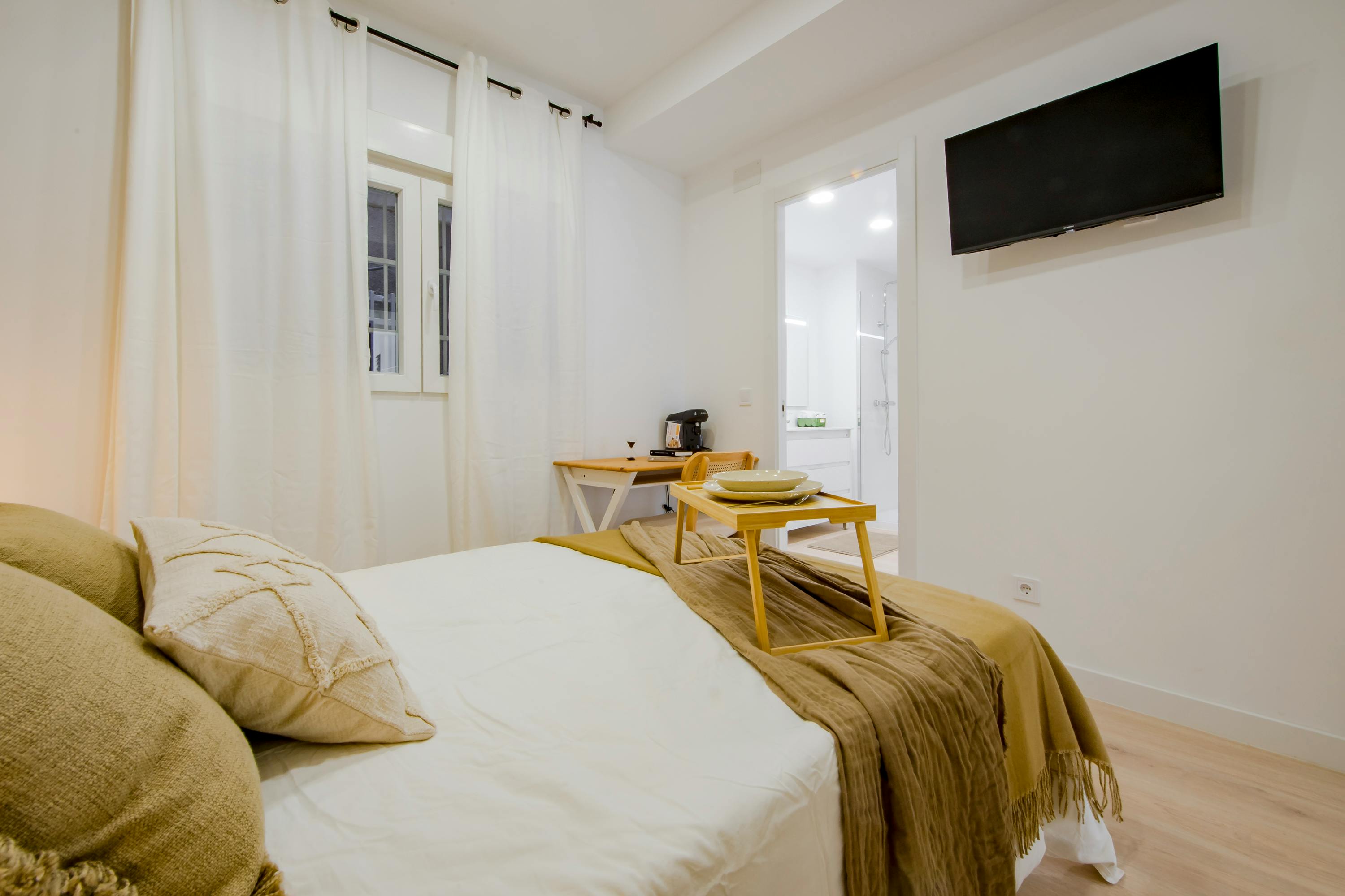 Shared room in Calle de Claudio Coello, Madrid (1740938) room image 2