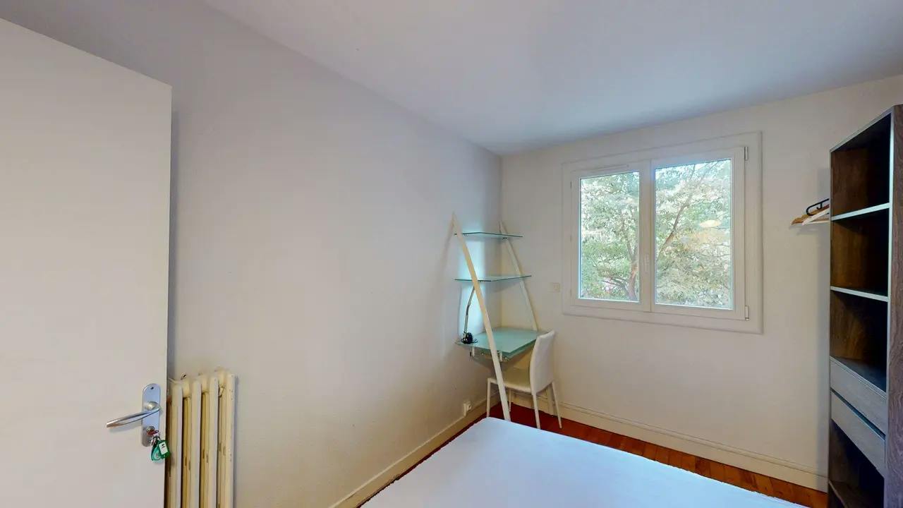 Private room for rent on Avenue des Mazades, Toulouse - Vue 5