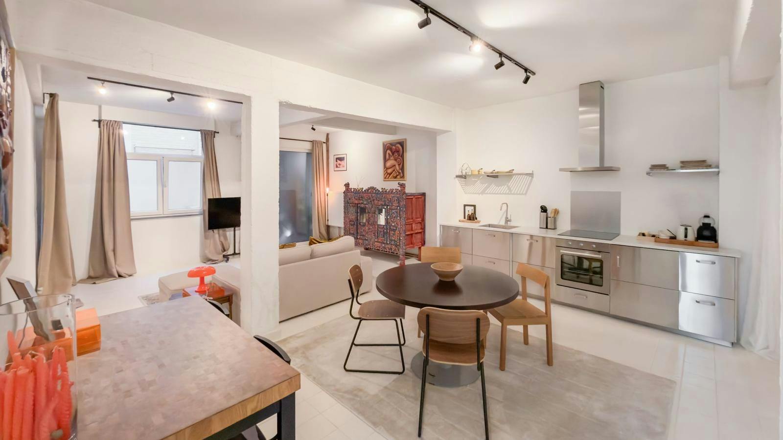 Apartment for rent for €1,850 per month in Antwerpen, Sanderusstraat