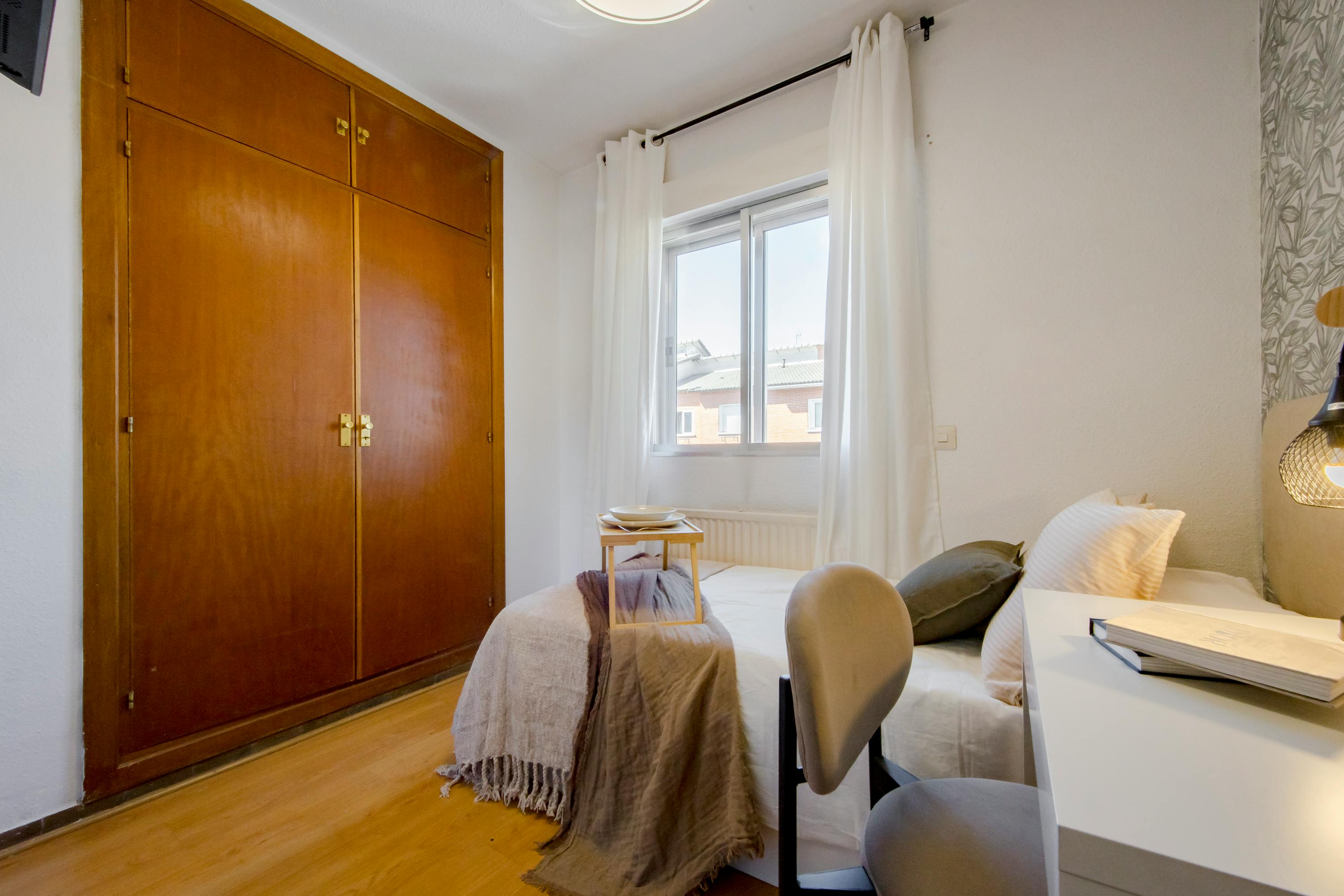Спільна кімната за оренду для 800 EUR на місяць у Pozuelo de Alarcón, Calle Aguamarina