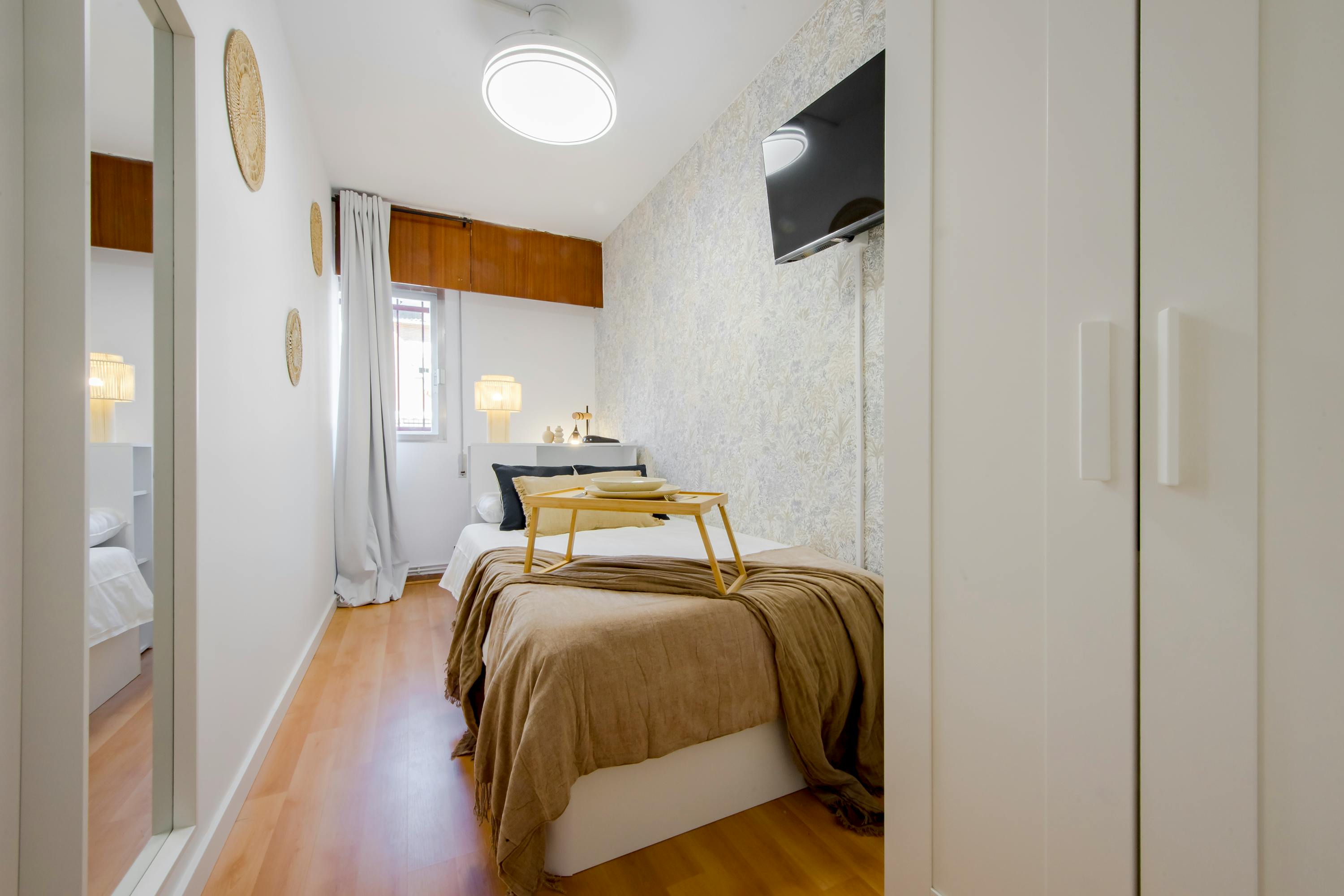 Shared room for rent for €830 per month in Pozuelo de Alarcón, Calle Aguamarina